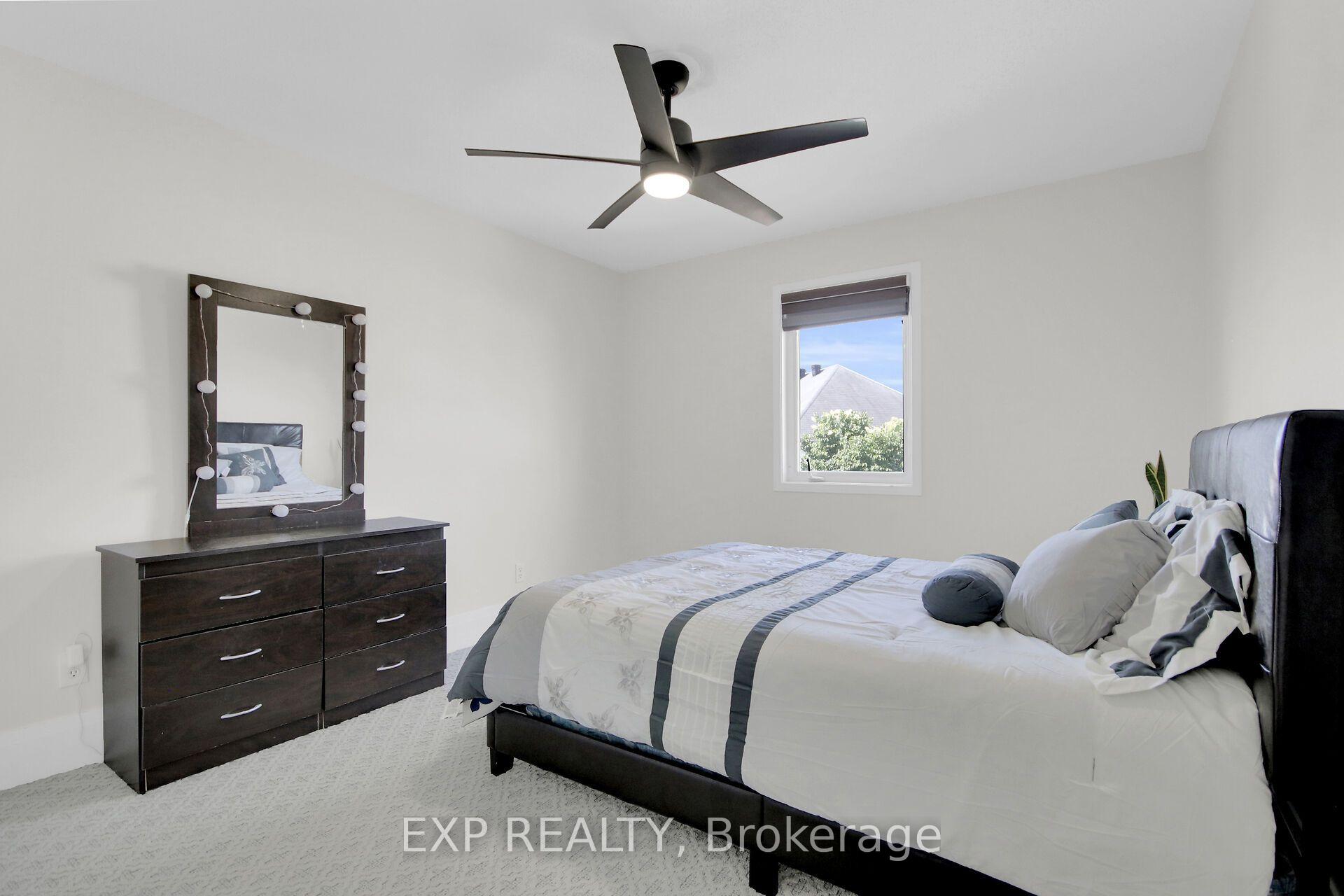 Photo 34 of 860 Percifor Way, Ottawa, Mer Bleue/Bradley Estates/Anderson Park — HOMEH