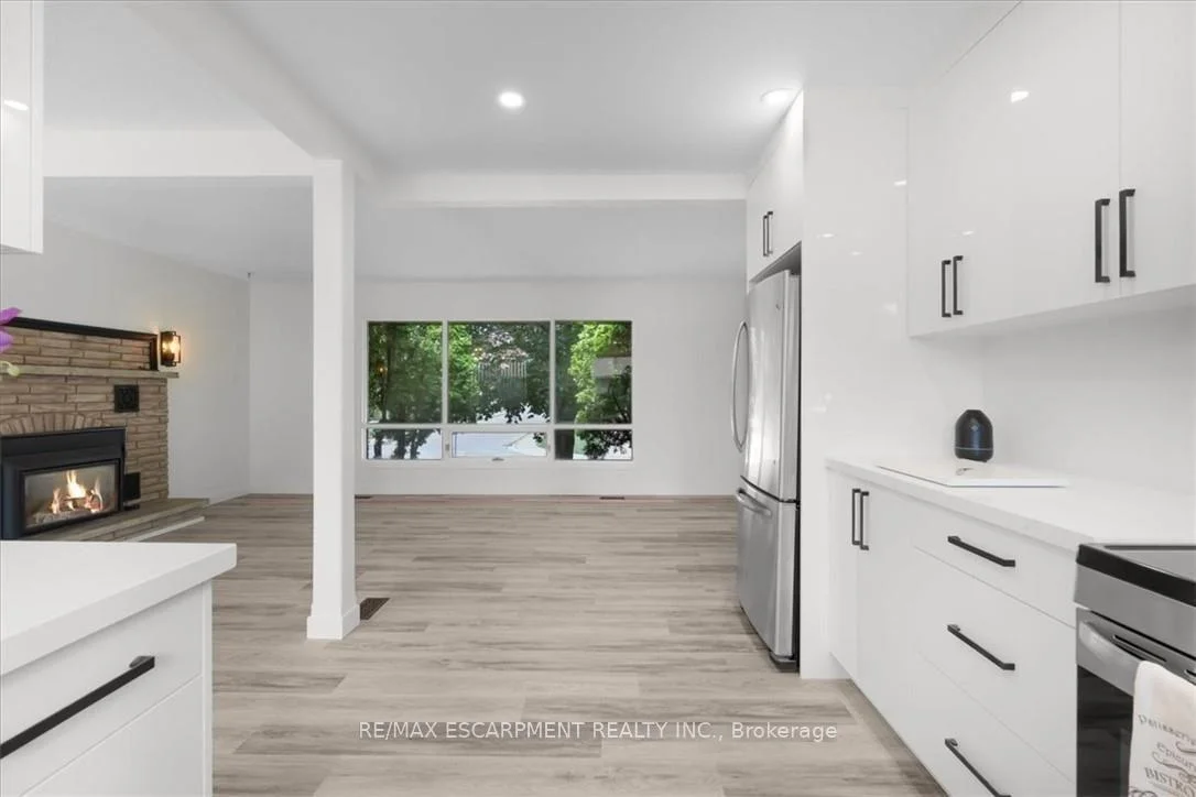 Photo 20 of 345 Berkindale Drive, Hamilton, Riverdale — HOMEH