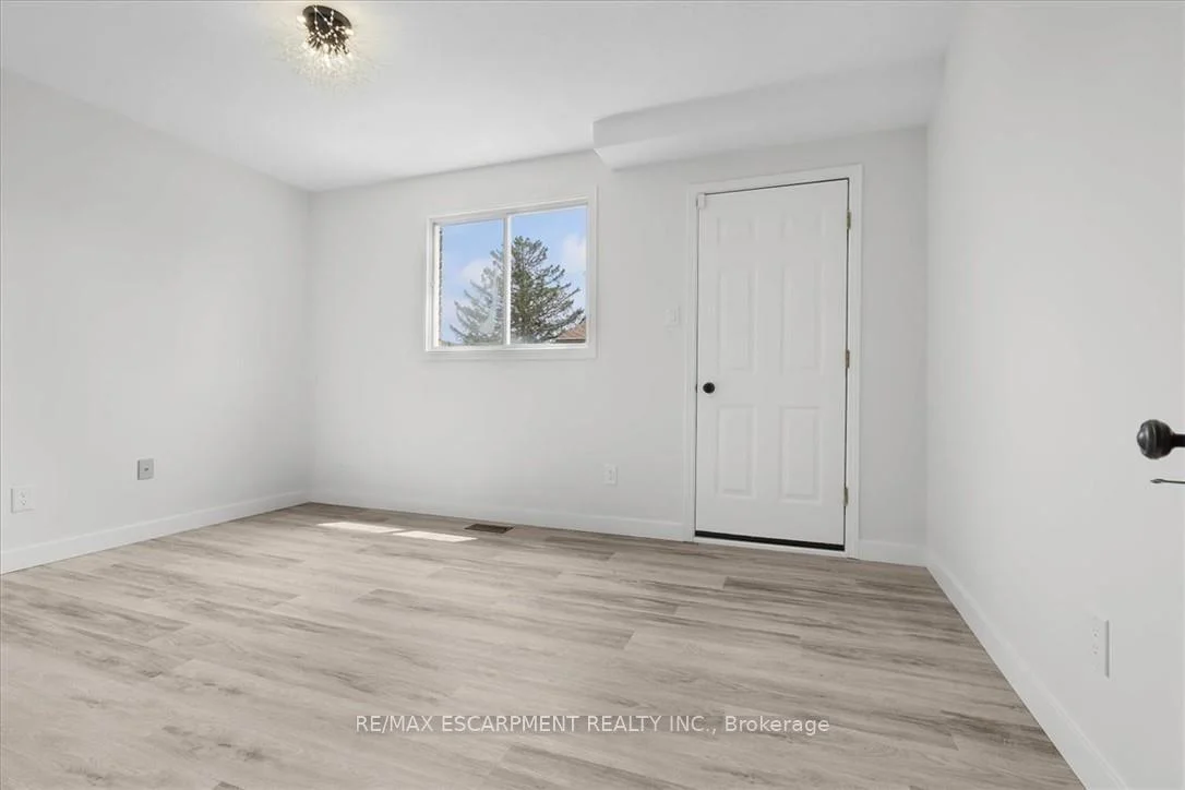 Photo 24 of 345 Berkindale Drive, Hamilton, Riverdale — HOMEH