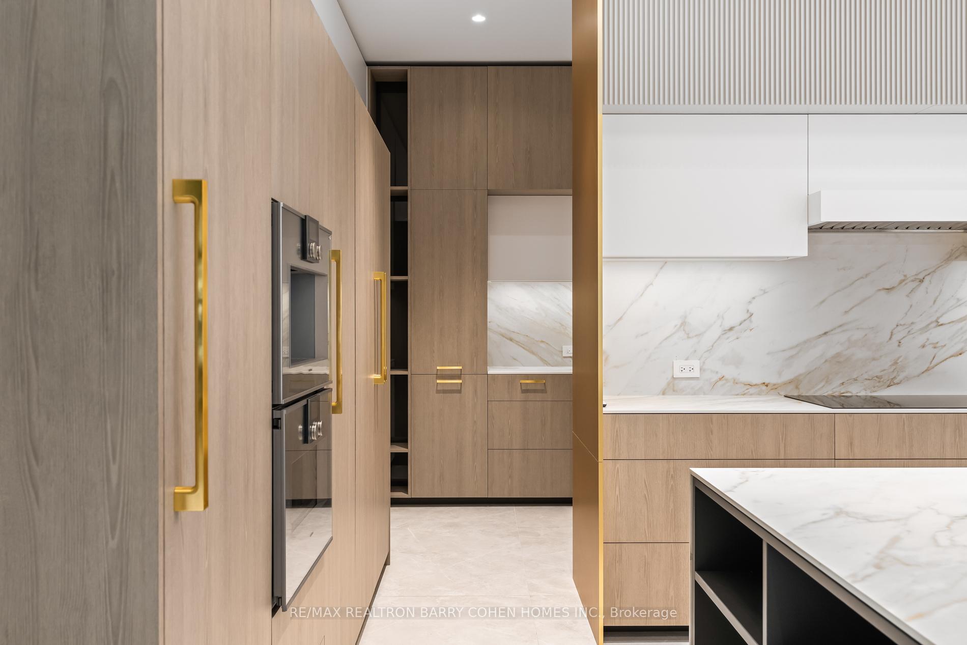Photo 15 of 90 Esgore Drive, Toronto, Bedford Park-Nortown — HOMEH