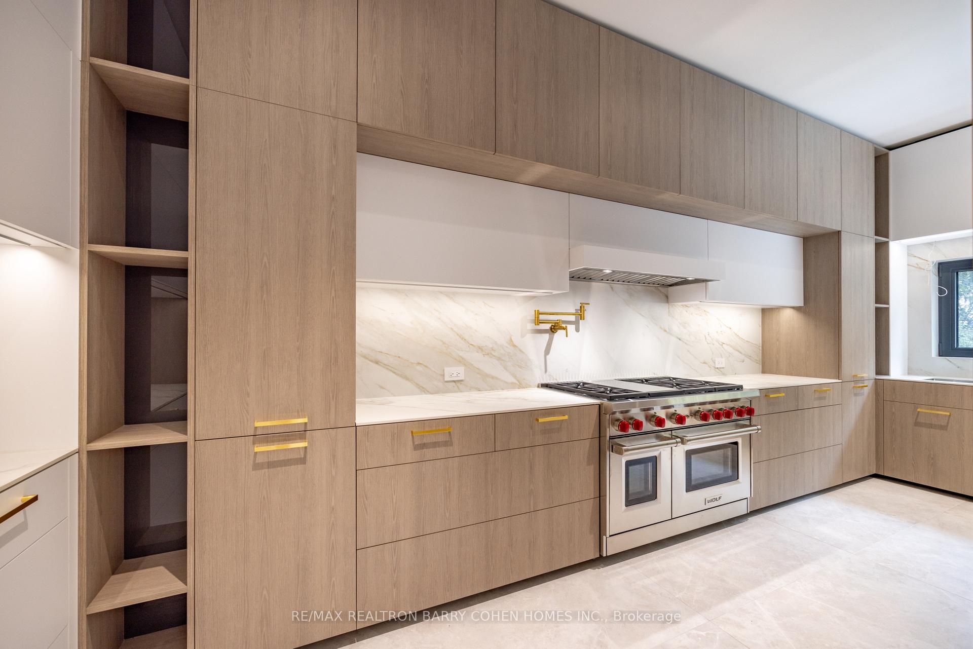 Photo 18 of 90 Esgore Drive, Toronto, Bedford Park-Nortown — HOMEH