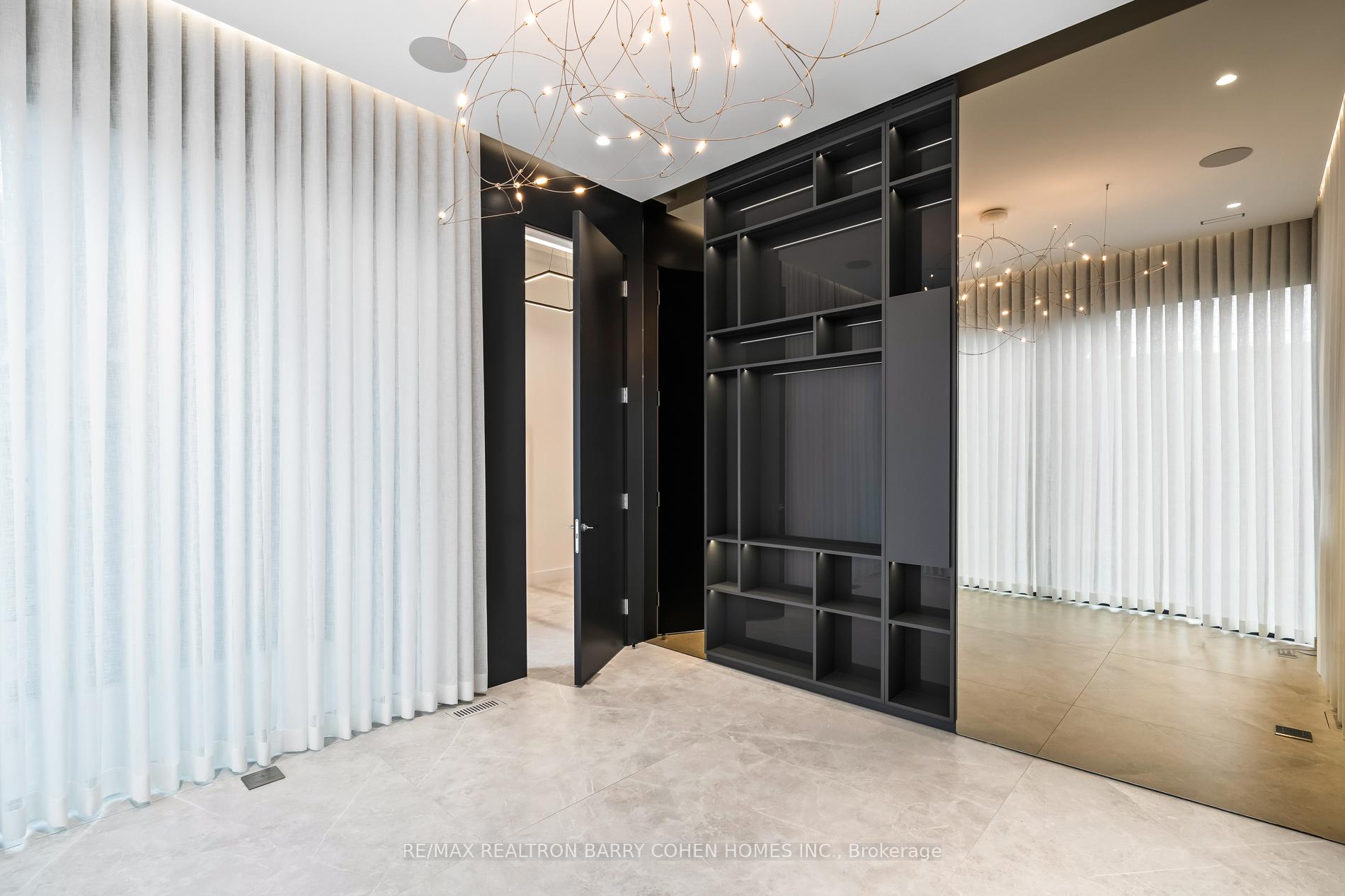 Photo 19 of 90 Esgore Drive, Toronto, Bedford Park-Nortown — HOMEH