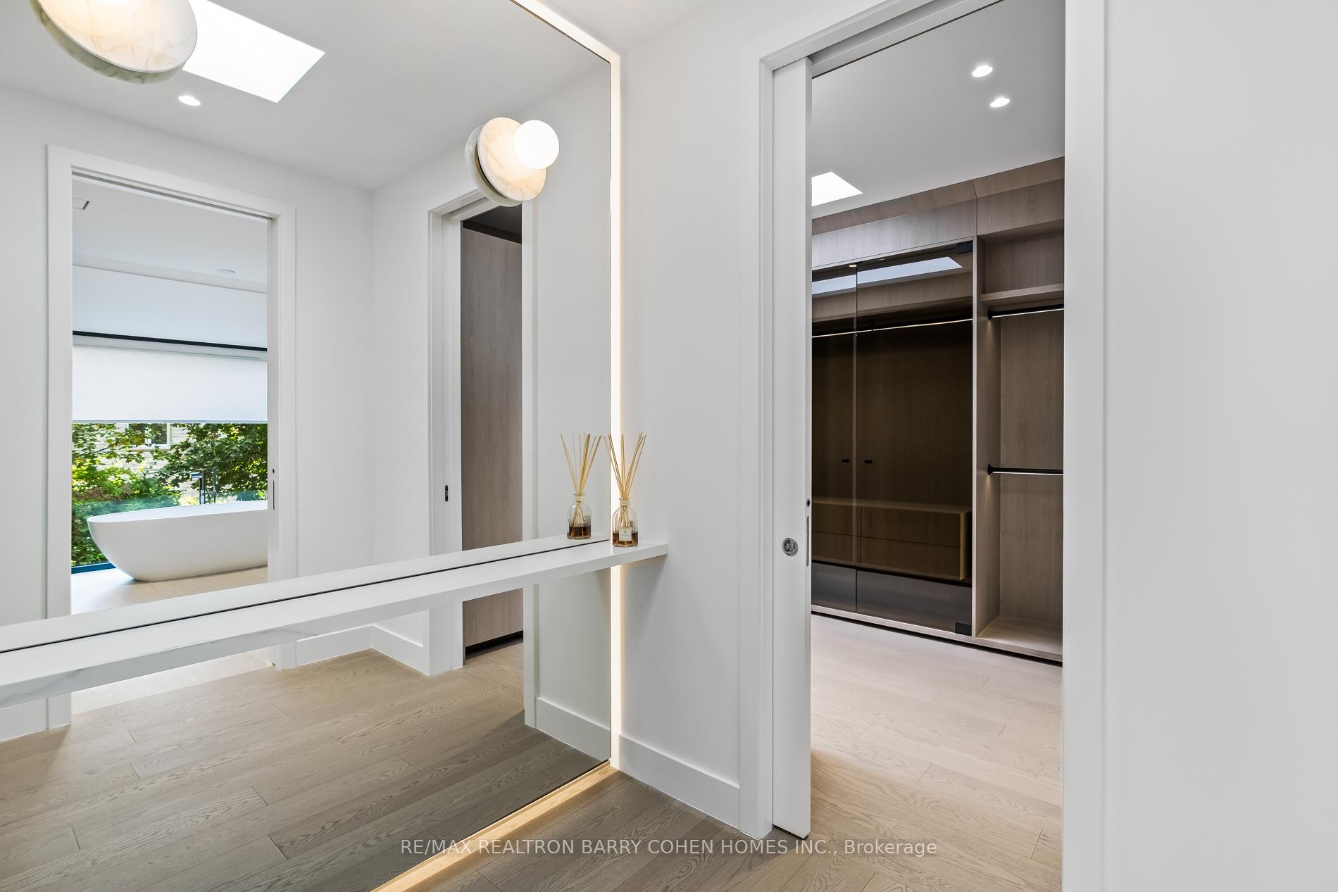 Photo 27 of 90 Esgore Drive, Toronto, Bedford Park-Nortown — HOMEH