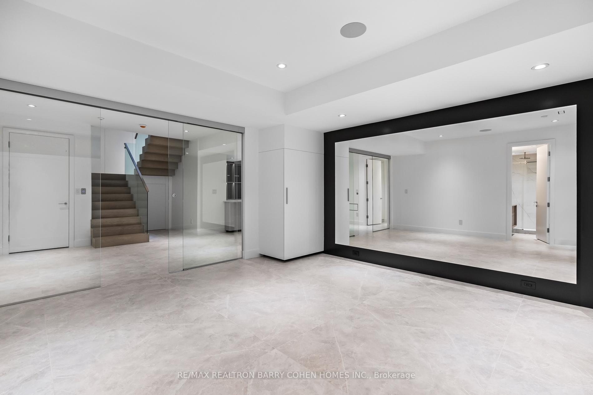 Photo 31 of 90 Esgore Drive, Toronto, Bedford Park-Nortown — HOMEH