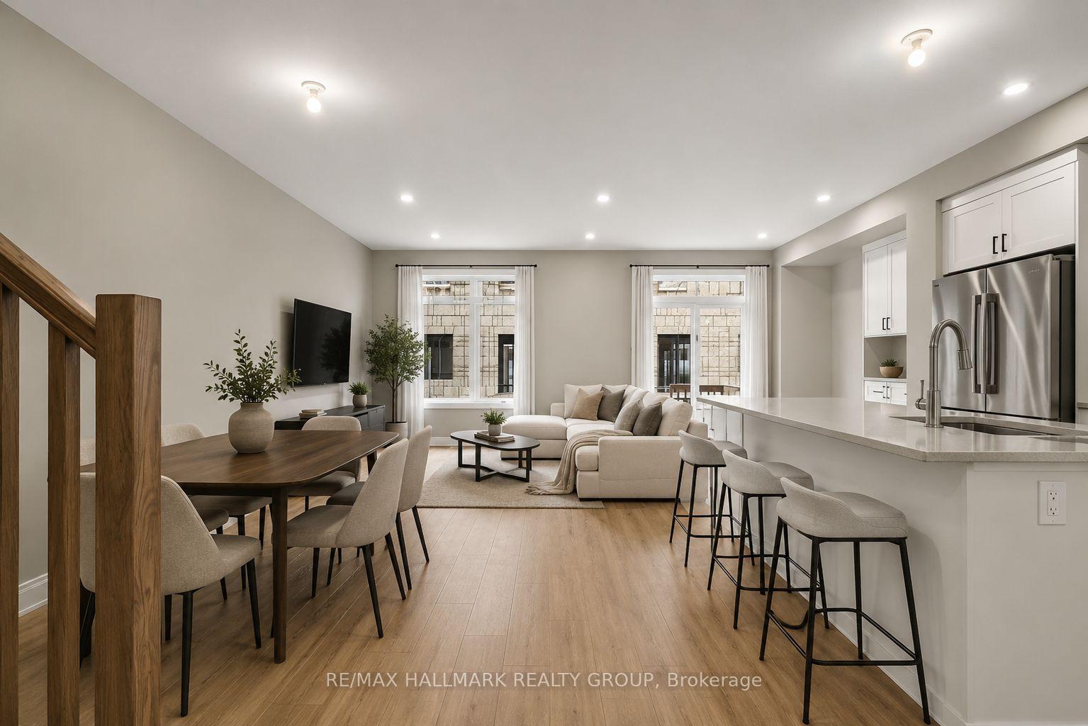 Photo 4 of 572 Roundhouse Crescent, Ottawa, Stittsville (South) — HOMEH