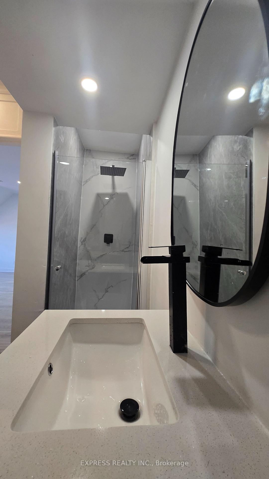 Photo 5 of Unit 303, 252 James Street S, Hamilton, Durand — HOMEH