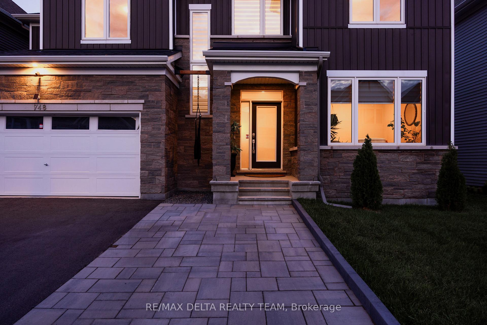 Photo 4 of 748 Vennecy Terrace, Ottawa, Chapel Hill South - Orleans Village — HOMEH