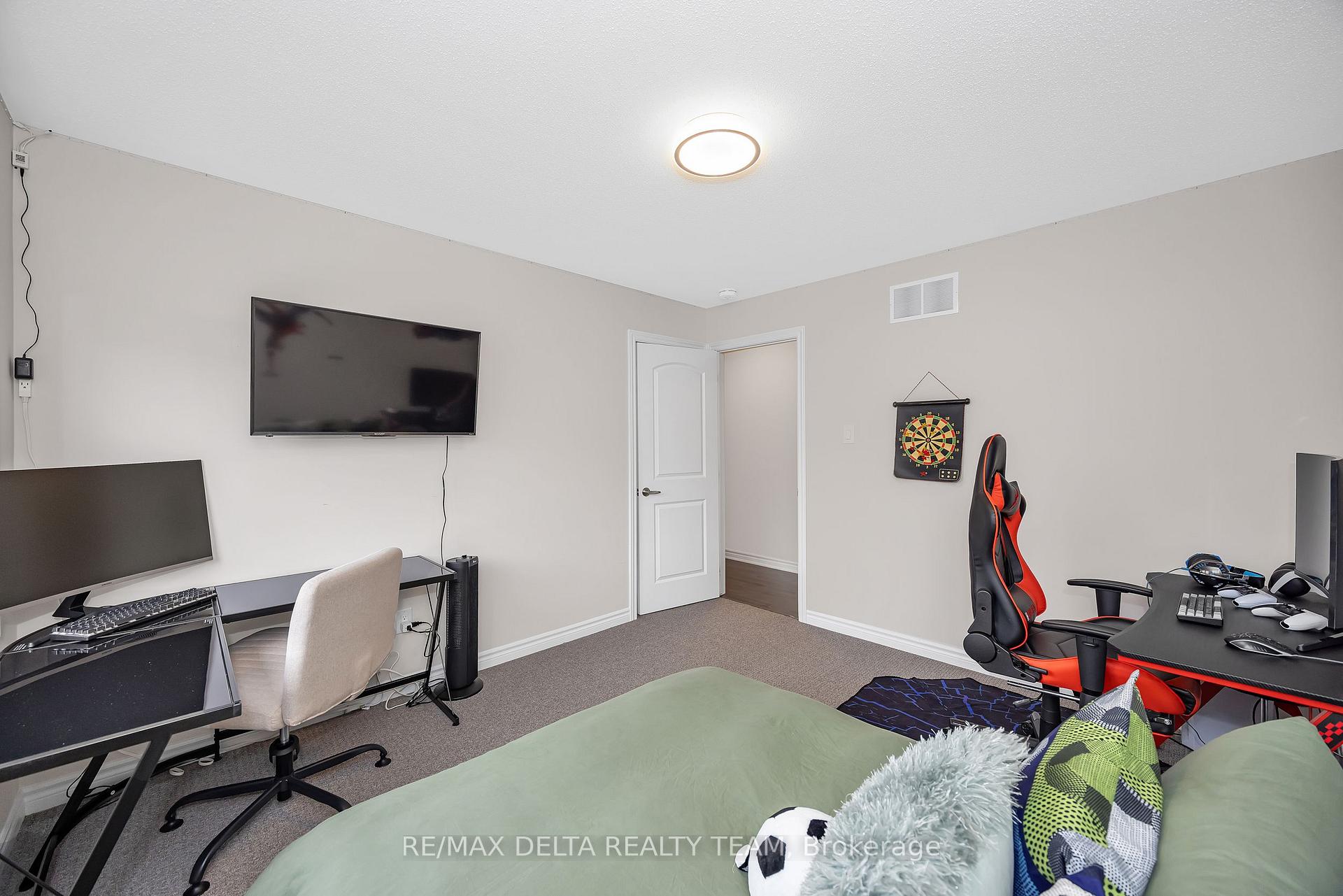 Photo 27 of 748 Vennecy Terrace, Ottawa, Chapel Hill South - Orleans Village — HOMEH