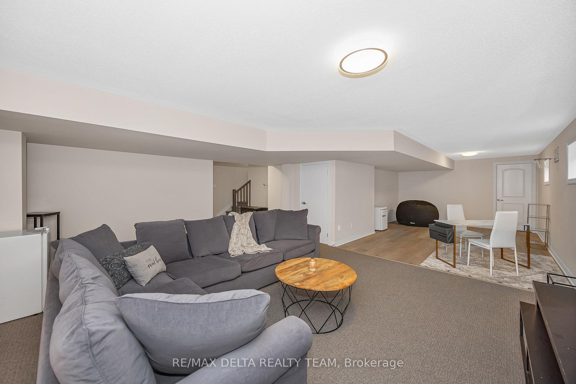 Photo 34 of 748 Vennecy Terrace, Ottawa, Chapel Hill South - Orleans Village — HOMEH