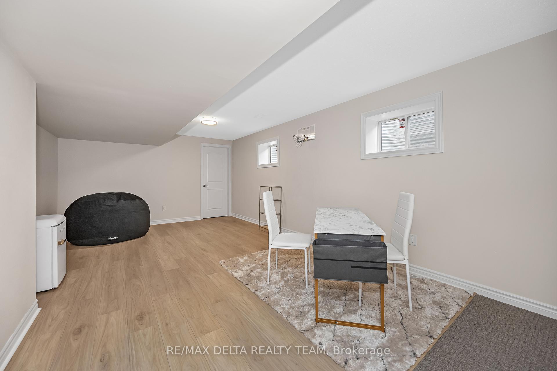 Photo 35 of 748 Vennecy Terrace, Ottawa, Chapel Hill South - Orleans Village — HOMEH