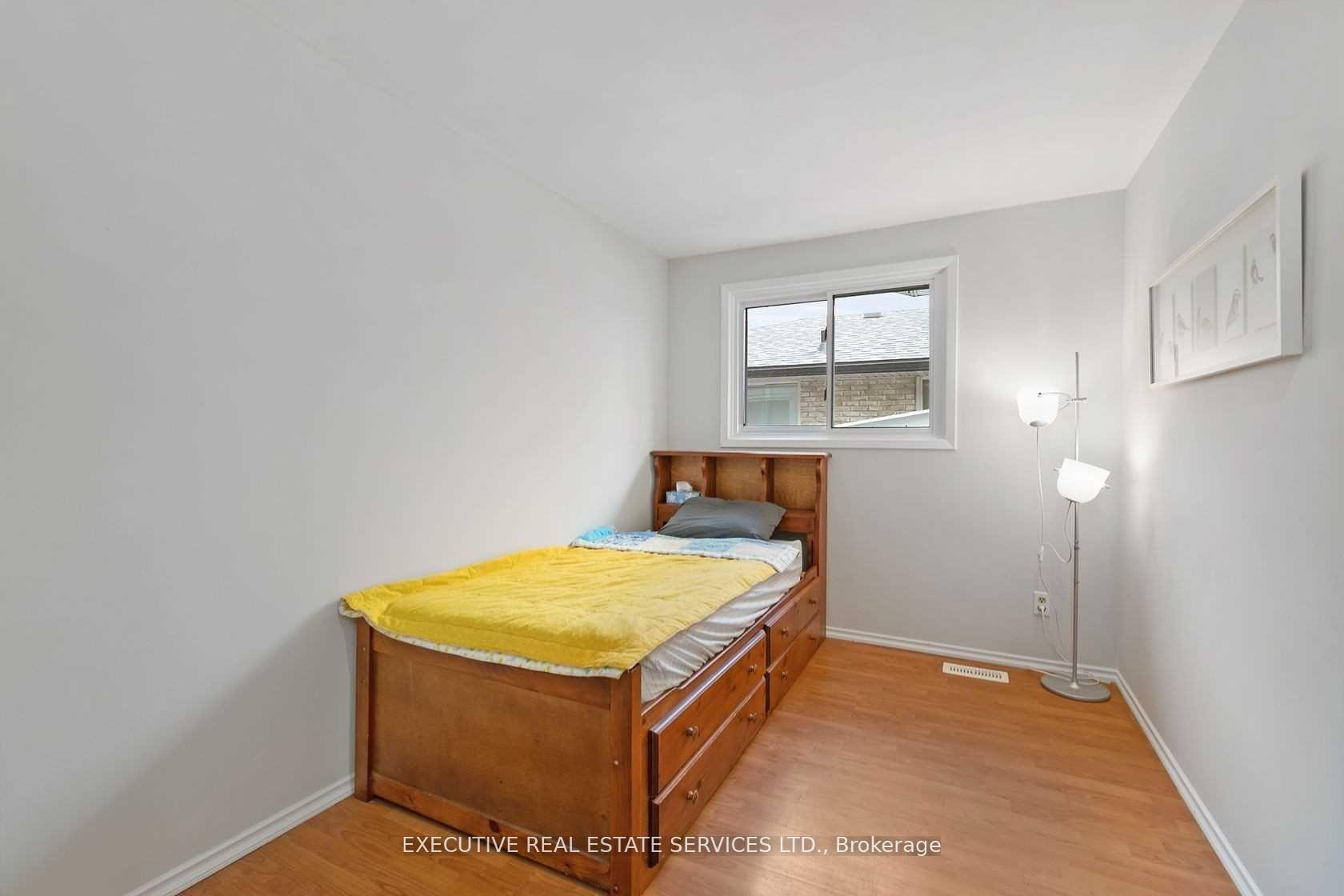 Photo 6 of 58 Burns Drive, Guelph, Riverside Park — HOMEH