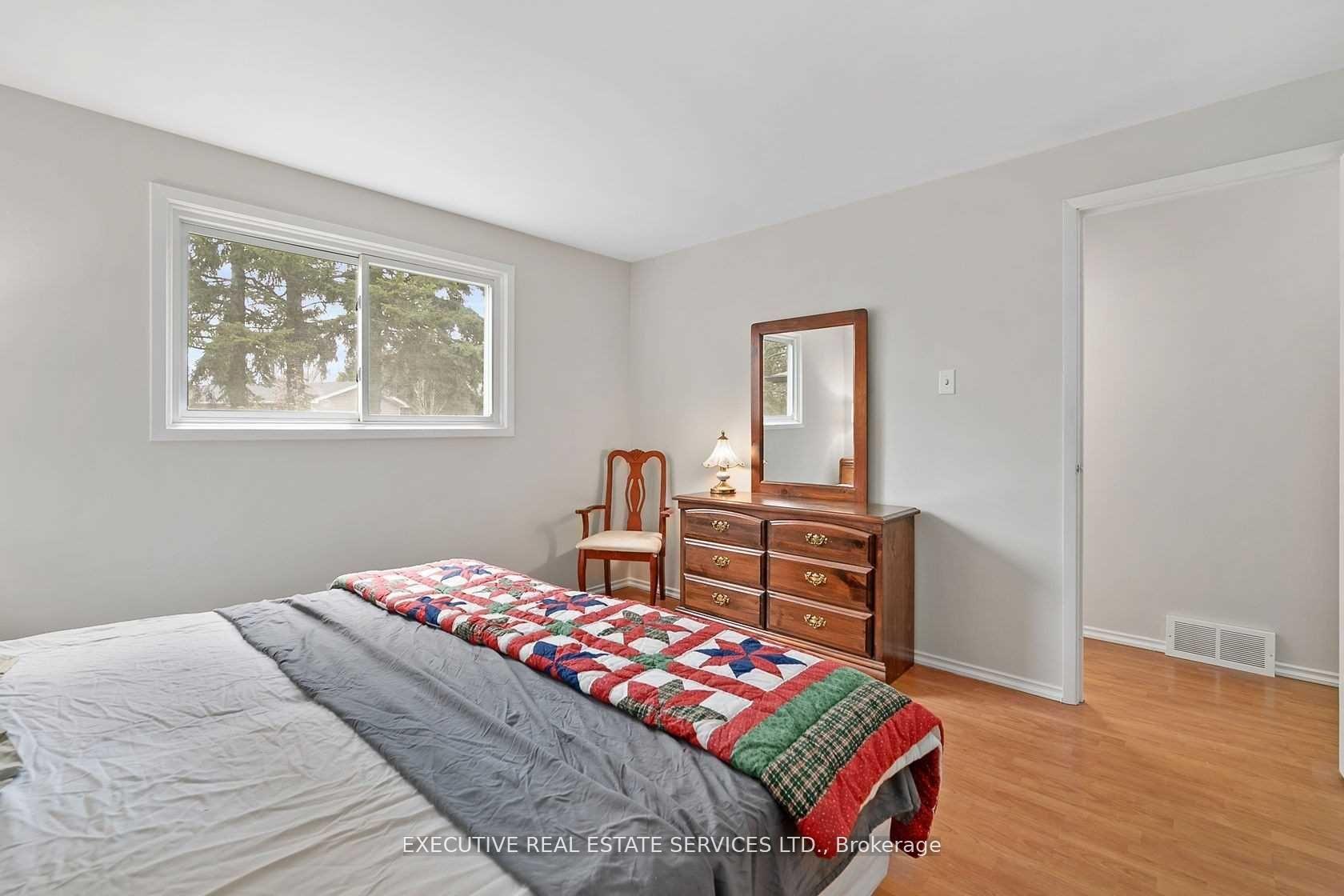 Photo 8 of 58 Burns Drive, Guelph, Riverside Park — HOMEH