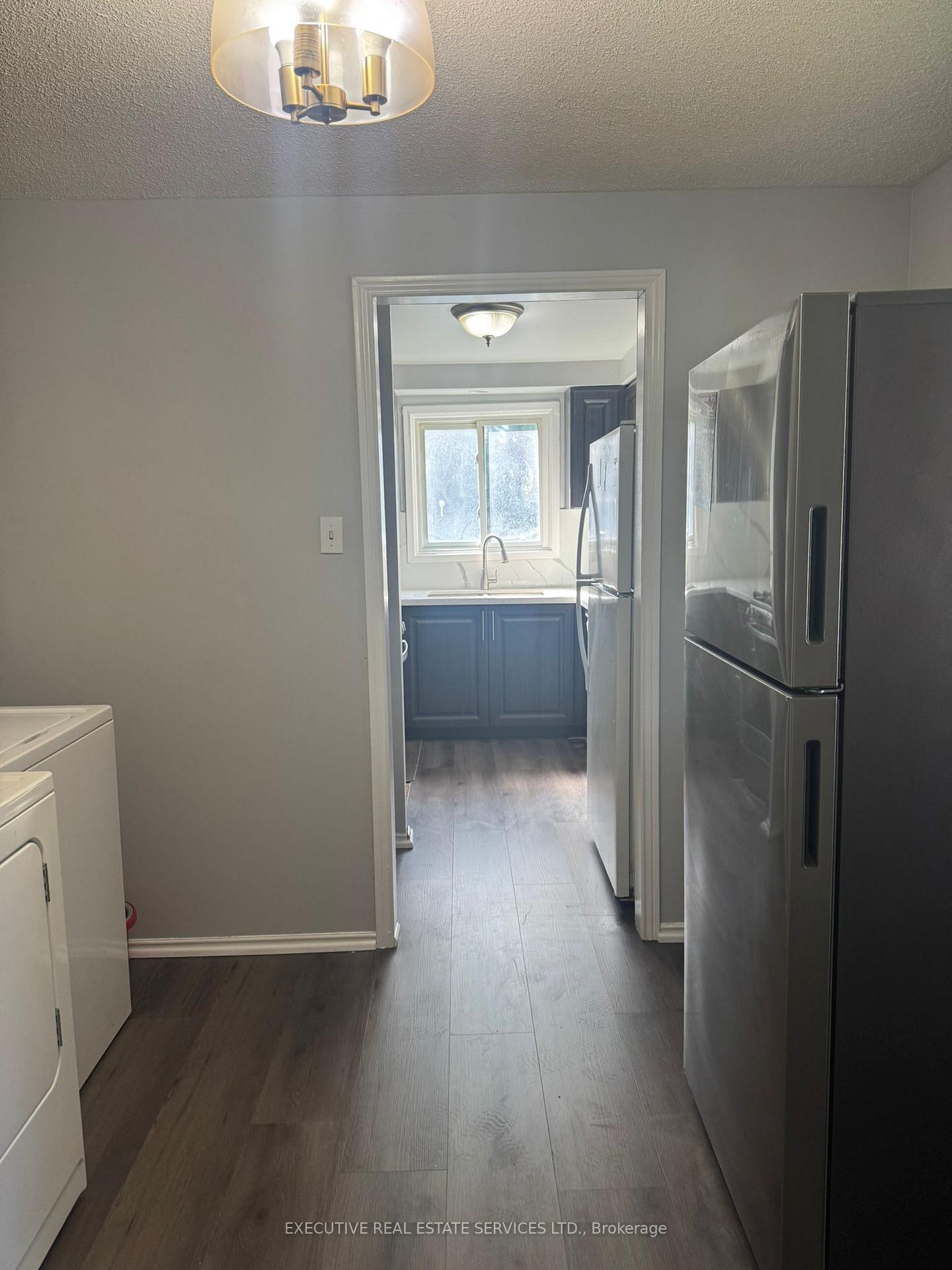 Photo 11 of 58 Burns Drive, Guelph, Riverside Park — HOMEH