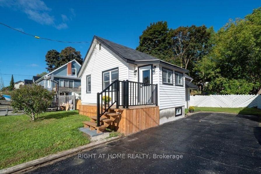 Photo 2 of 48 Ridley Street E, Belleville, Belleville Ward — HOMEH