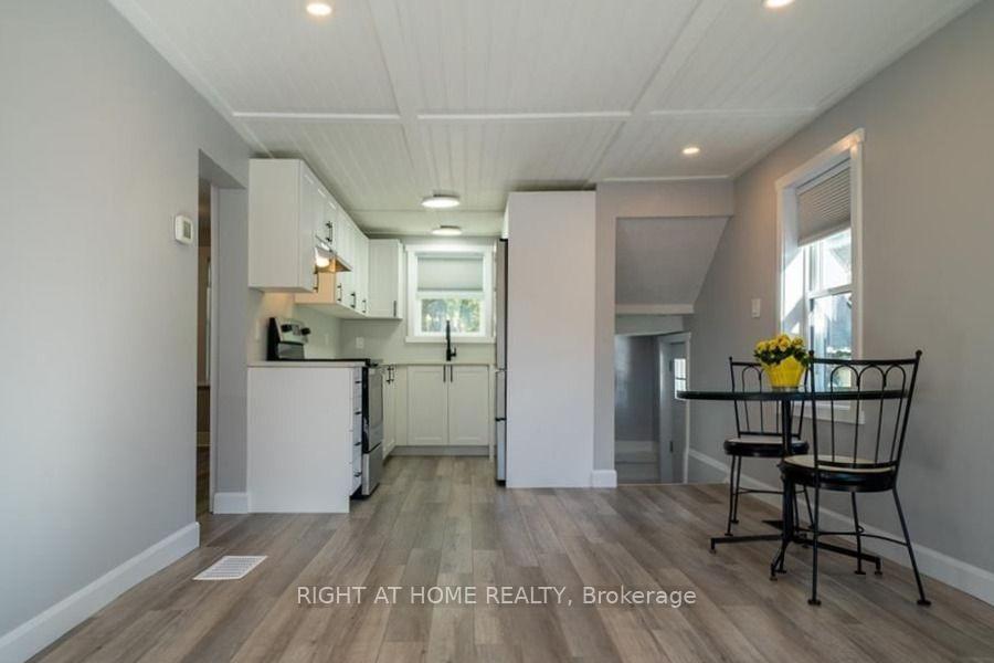Photo 5 of 48 Ridley Street E, Belleville, Belleville Ward — HOMEH