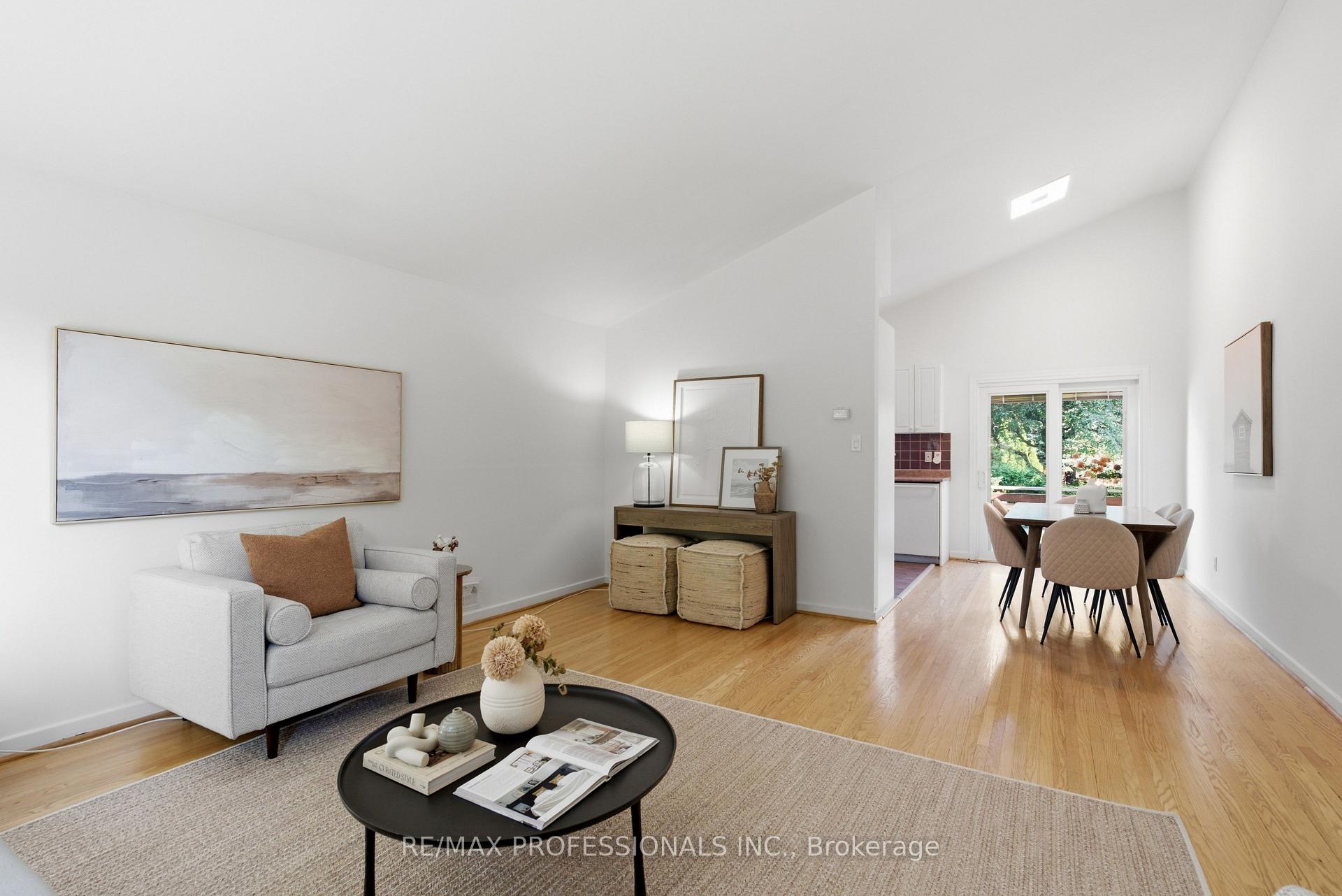 Photo 10 of 89 Glen Agar Drive, Etobicoke, Princess-Rosethorn — HOMEH