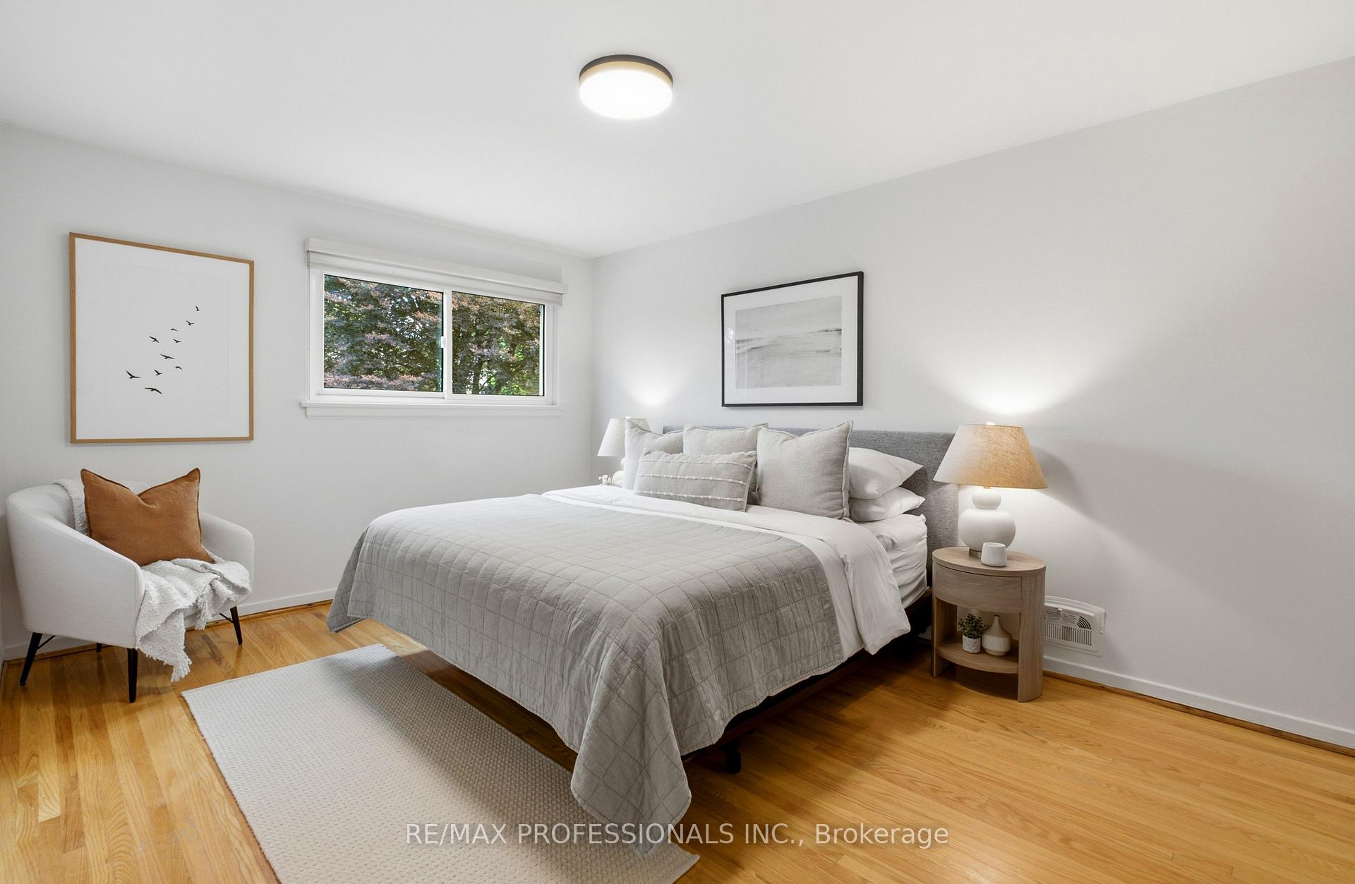 Photo 19 of 89 Glen Agar Drive, Etobicoke, Princess-Rosethorn — HOMEH