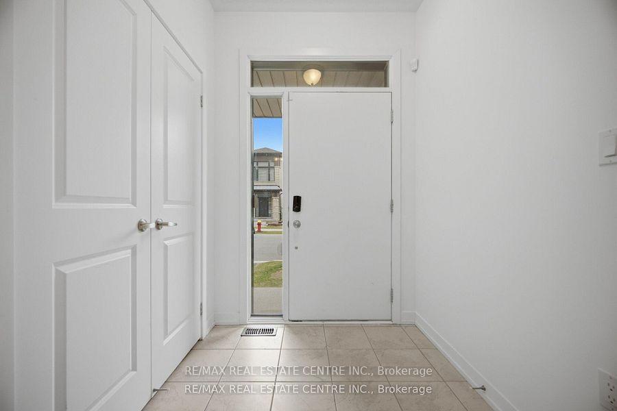 Photo 5 of 1551 Labine Point, Milton, Cobban — HOMEH