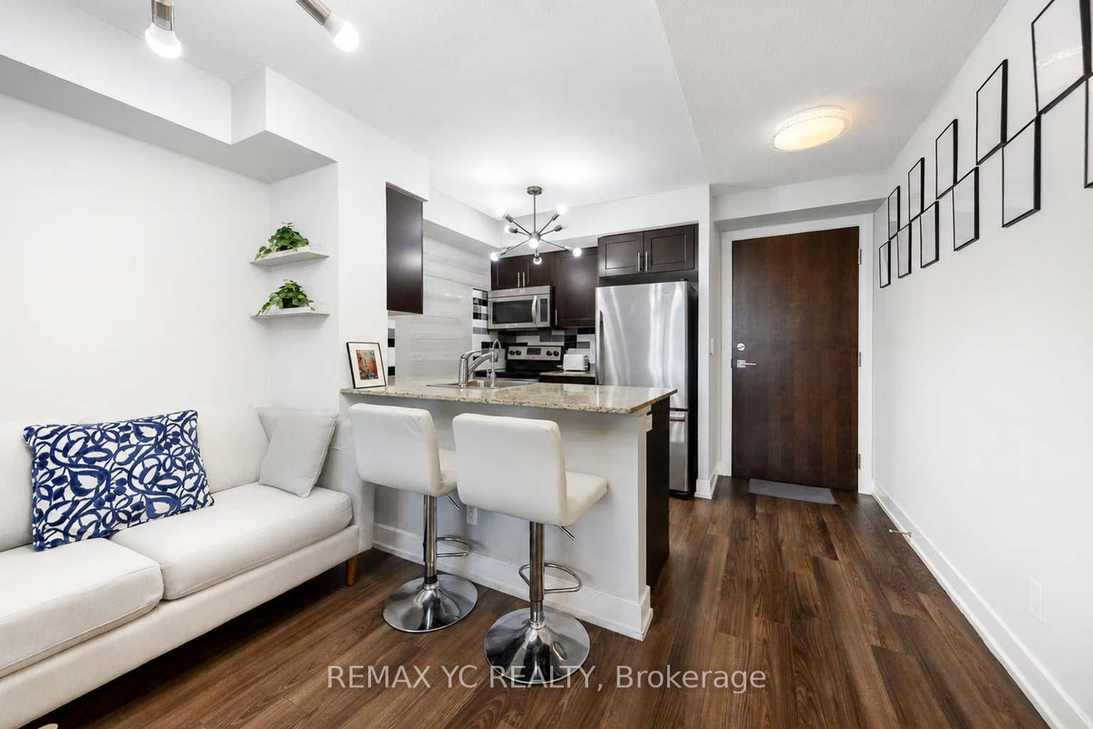 Photo 6 of Unit 1130, 2 Eva Road, Etobicoke, Etobicoke West Mall — HOMEH