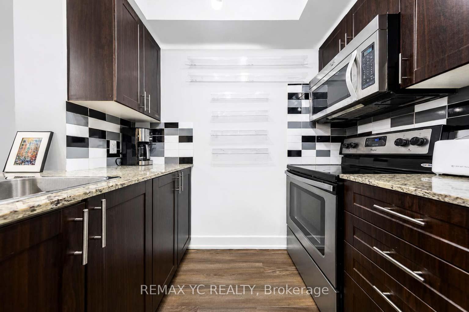 Photo 7 of Unit 1130, 2 Eva Road, Etobicoke, Etobicoke West Mall — HOMEH