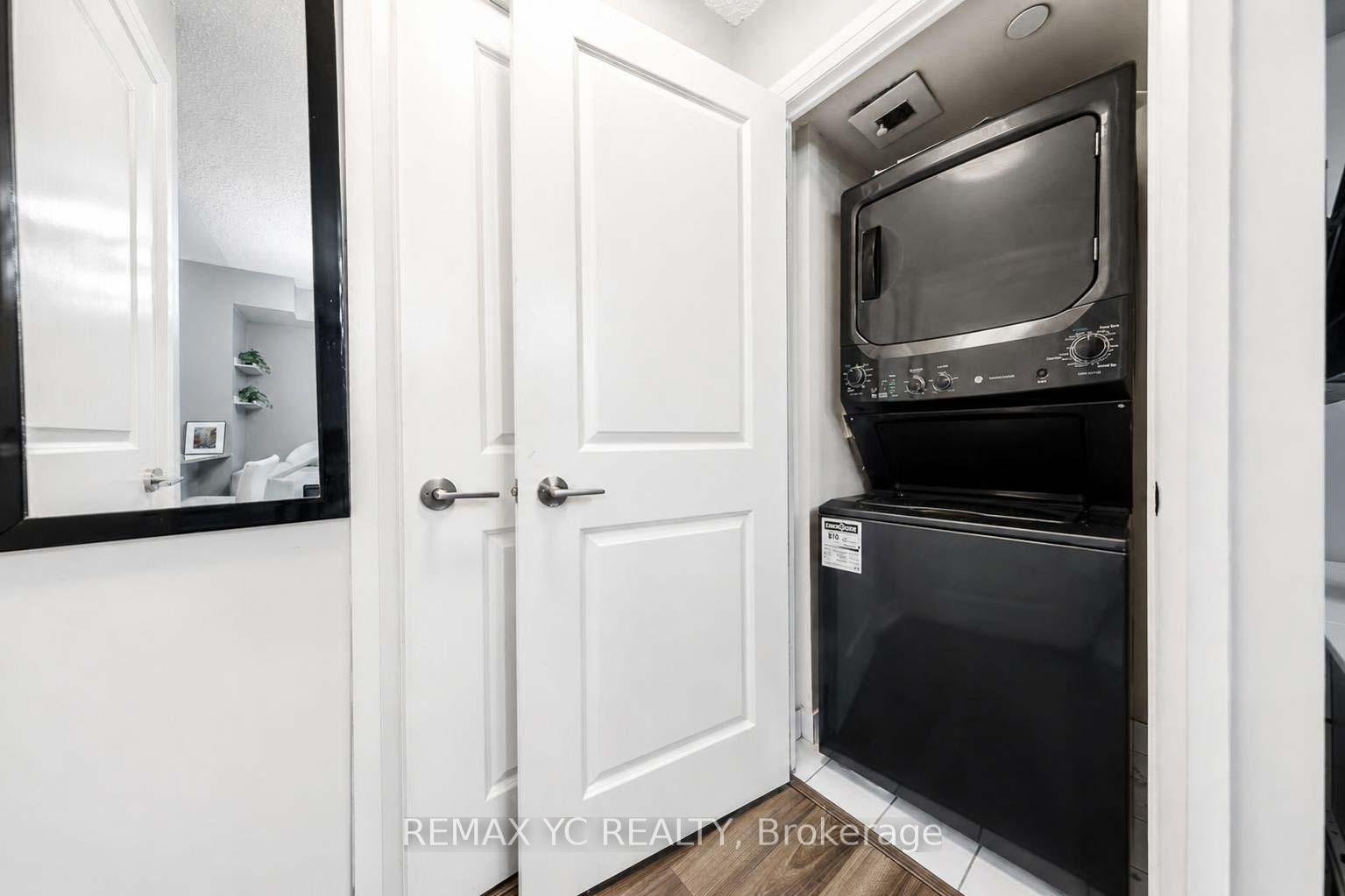 Photo 12 of Unit 1130, 2 Eva Road, Etobicoke, Etobicoke West Mall — HOMEH