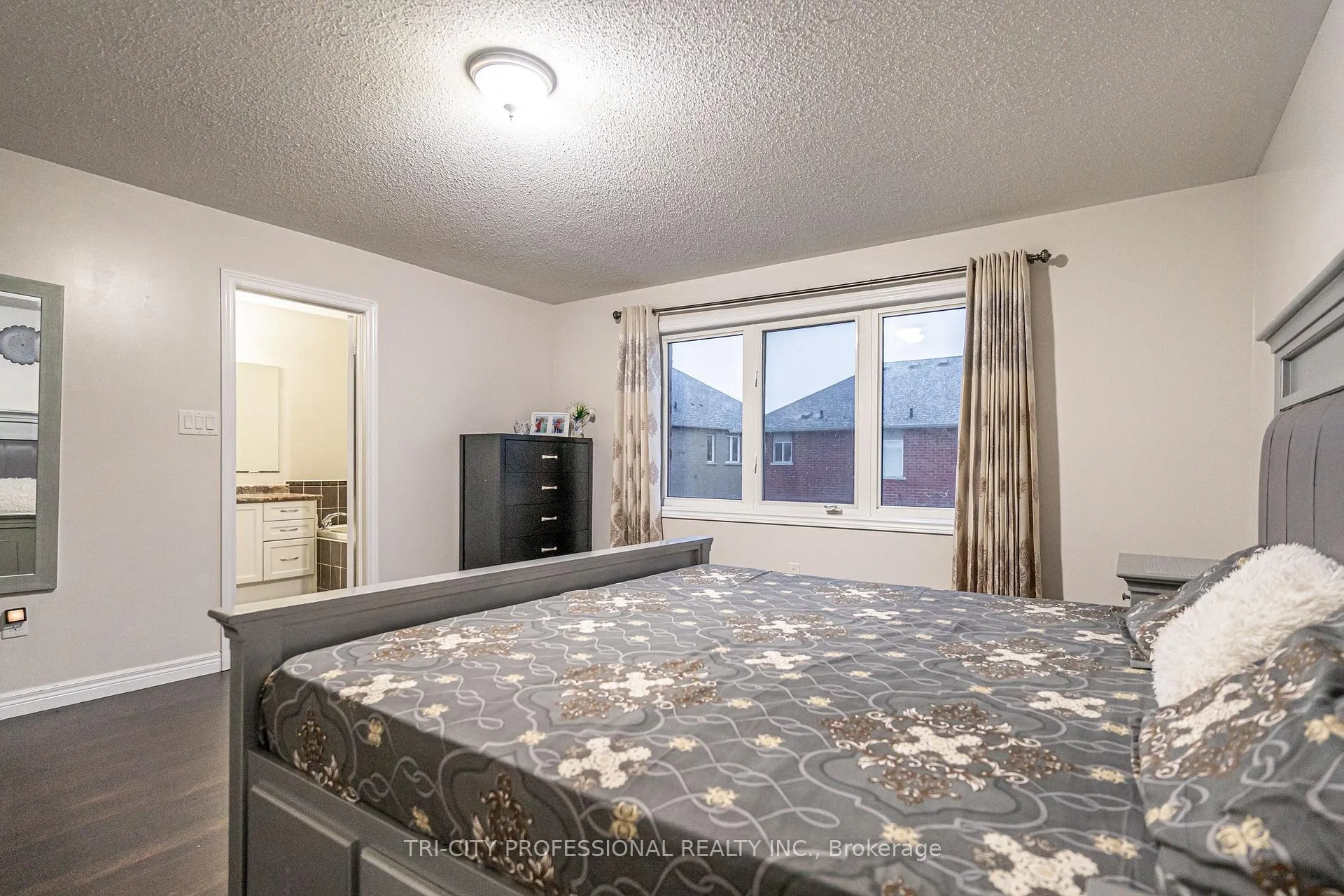 Photo 25 of 17 Sleightholme Crescent, Brampton, Bram East — HOMEH