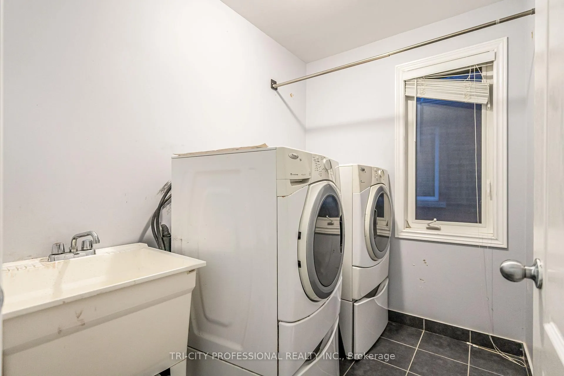 Photo 35 of 17 Sleightholme Crescent, Brampton, Bram East — HOMEH