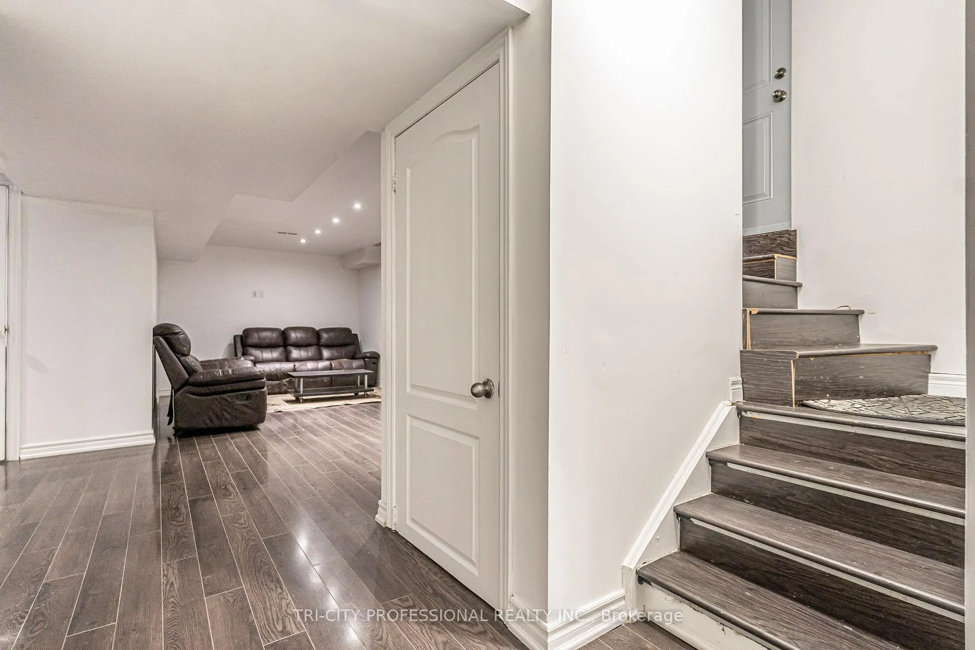 Photo 36 of 17 Sleightholme Crescent, Brampton, Bram East — HOMEH