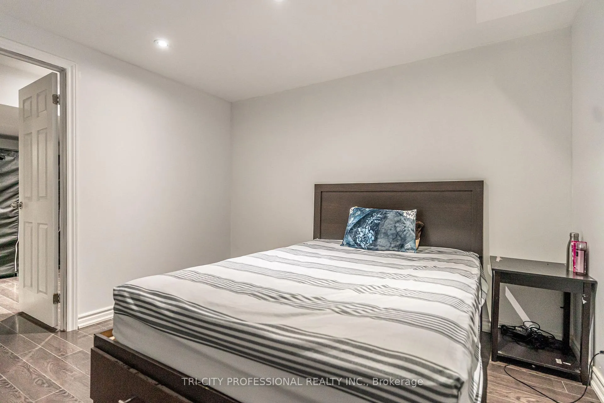 Photo 41 of 17 Sleightholme Crescent, Brampton, Bram East — HOMEH