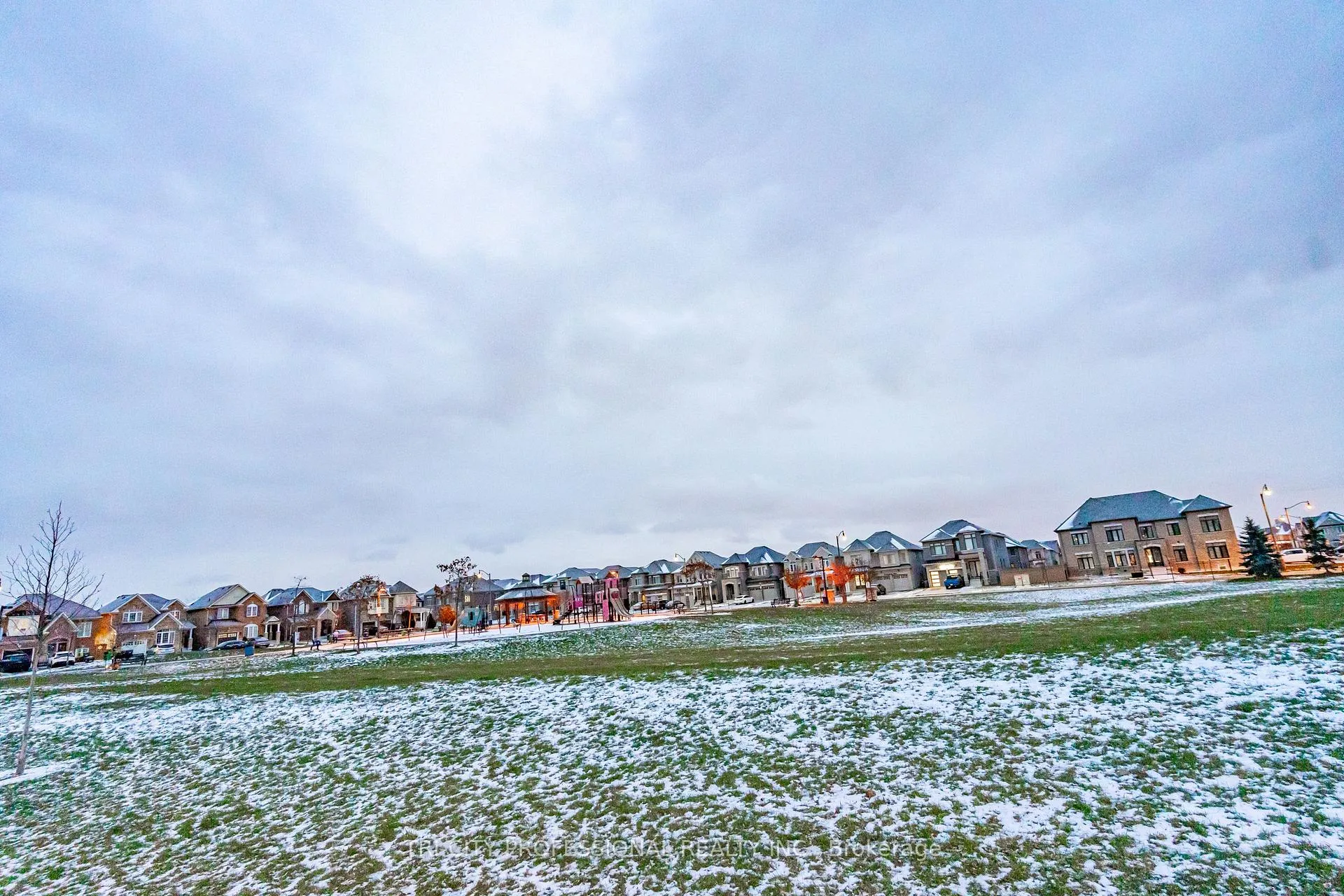 Photo 47 of 17 Sleightholme Crescent, Brampton, Bram East — HOMEH