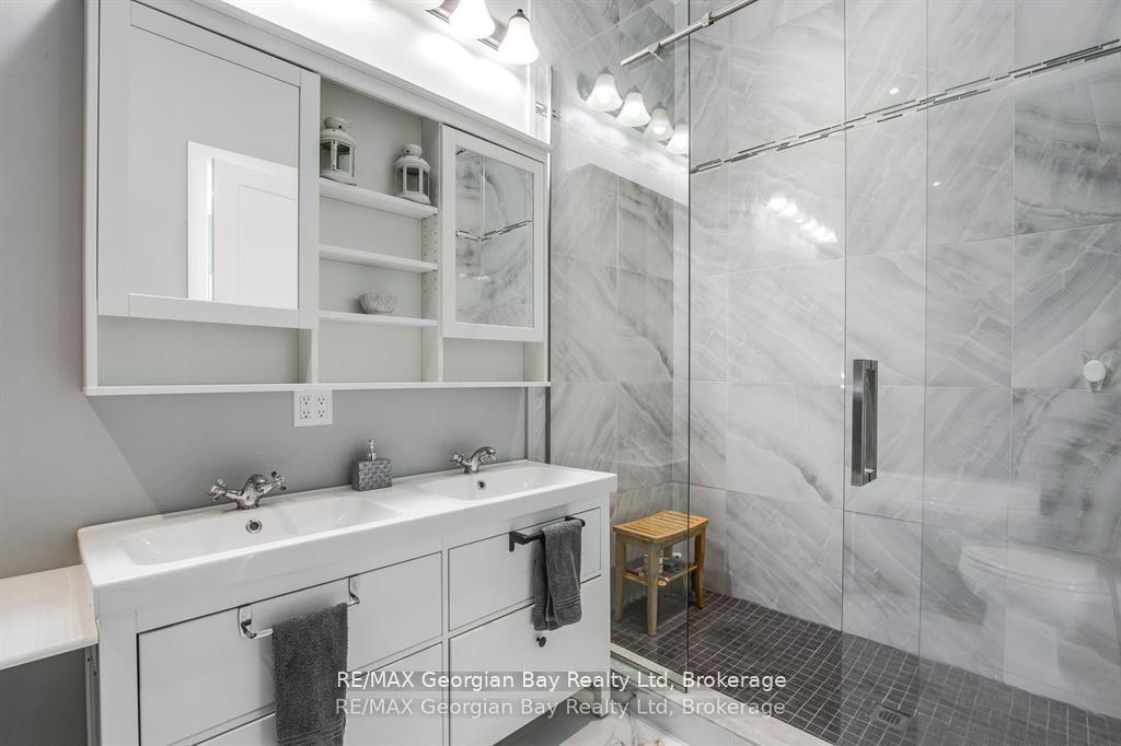 Photo 19 of 165 Wilson Road, Midland — HOMEH
