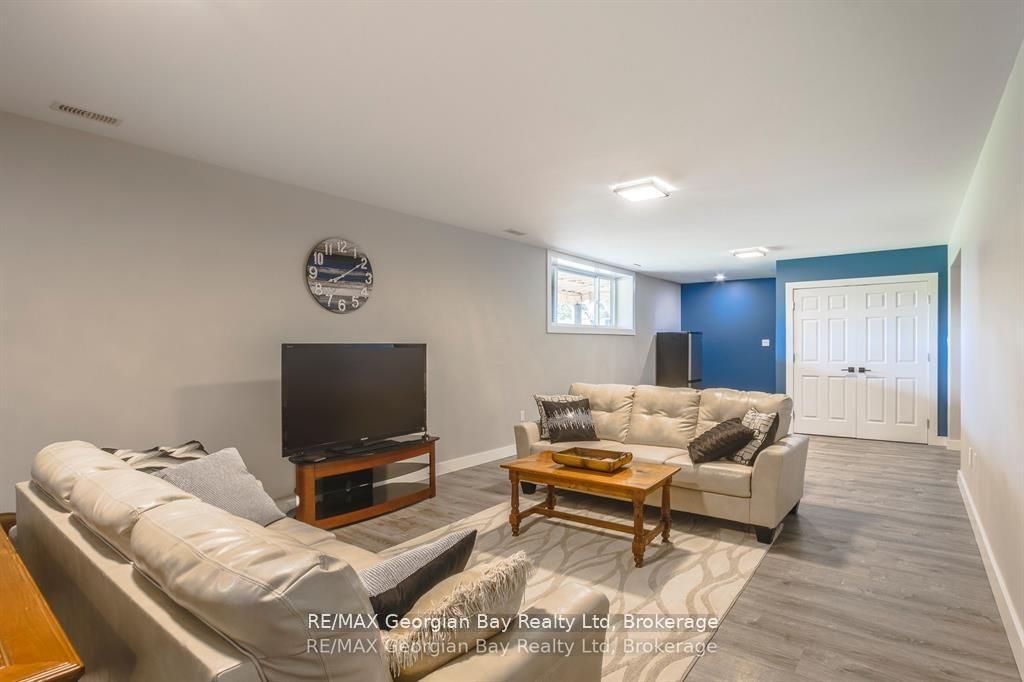 Photo 26 of 165 Wilson Road, Midland — HOMEH