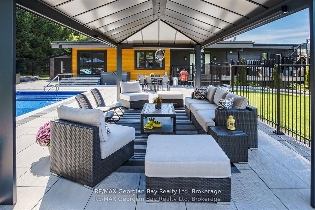 Photo 38 of 165 Wilson Road, Midland — HOMEH