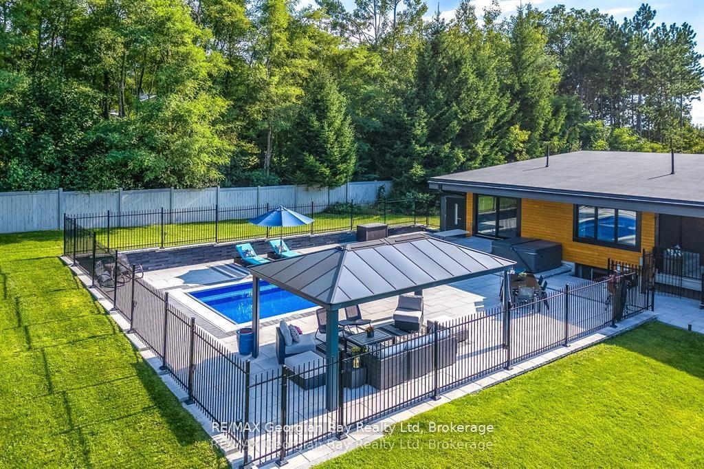 Photo 42 of 165 Wilson Road, Midland — HOMEH