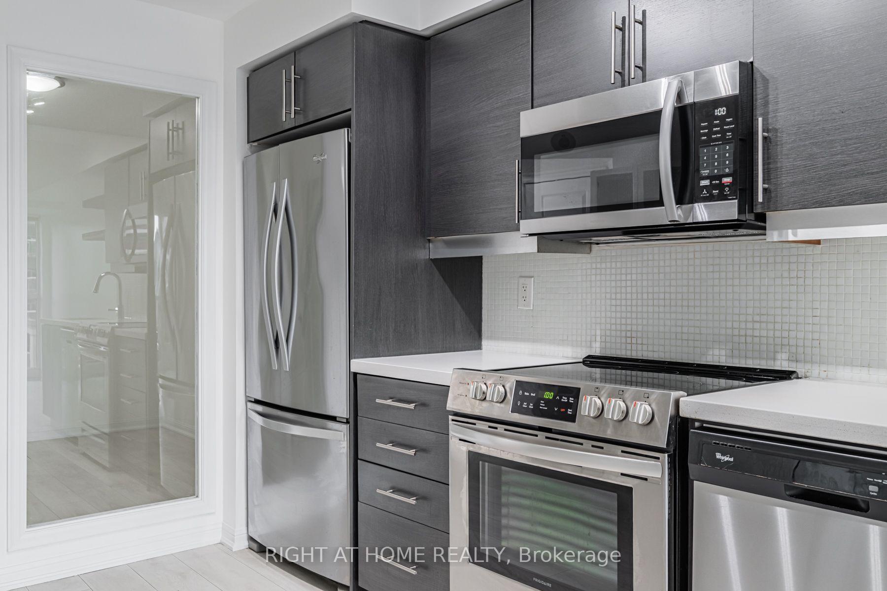 Photo 8 of Unit 516, 400 Adelaide Street E, Toronto, Moss Park — HOMEH