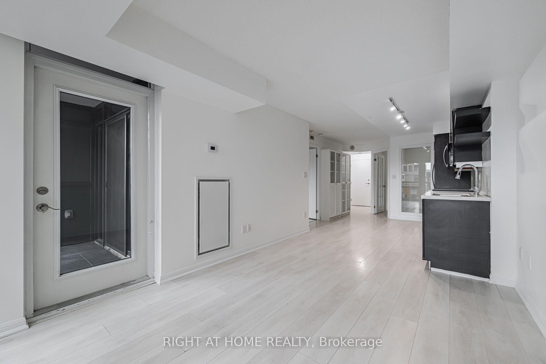 Photo 12 of Unit 516, 400 Adelaide Street E, Toronto, Moss Park — HOMEH