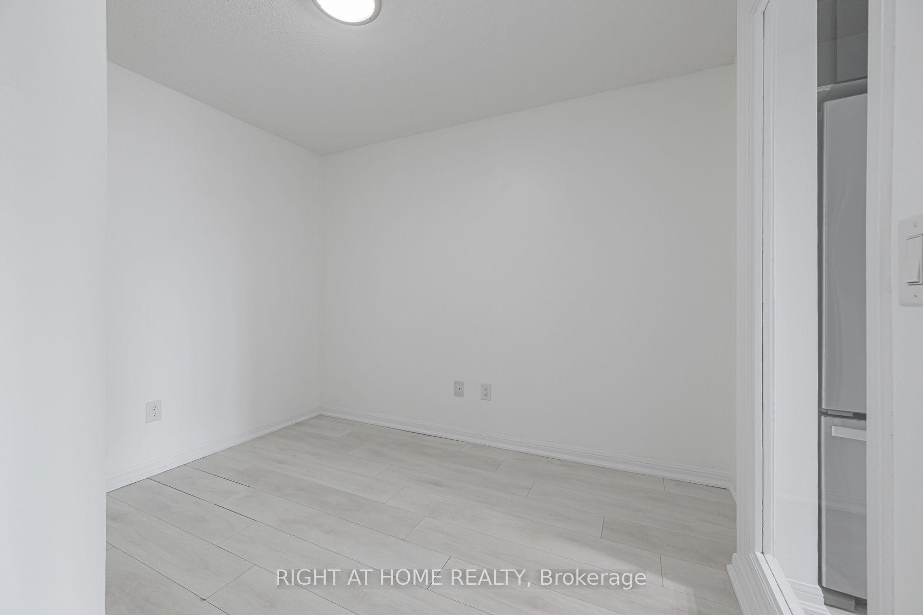 Photo 16 of Unit 516, 400 Adelaide Street E, Toronto, Moss Park — HOMEH