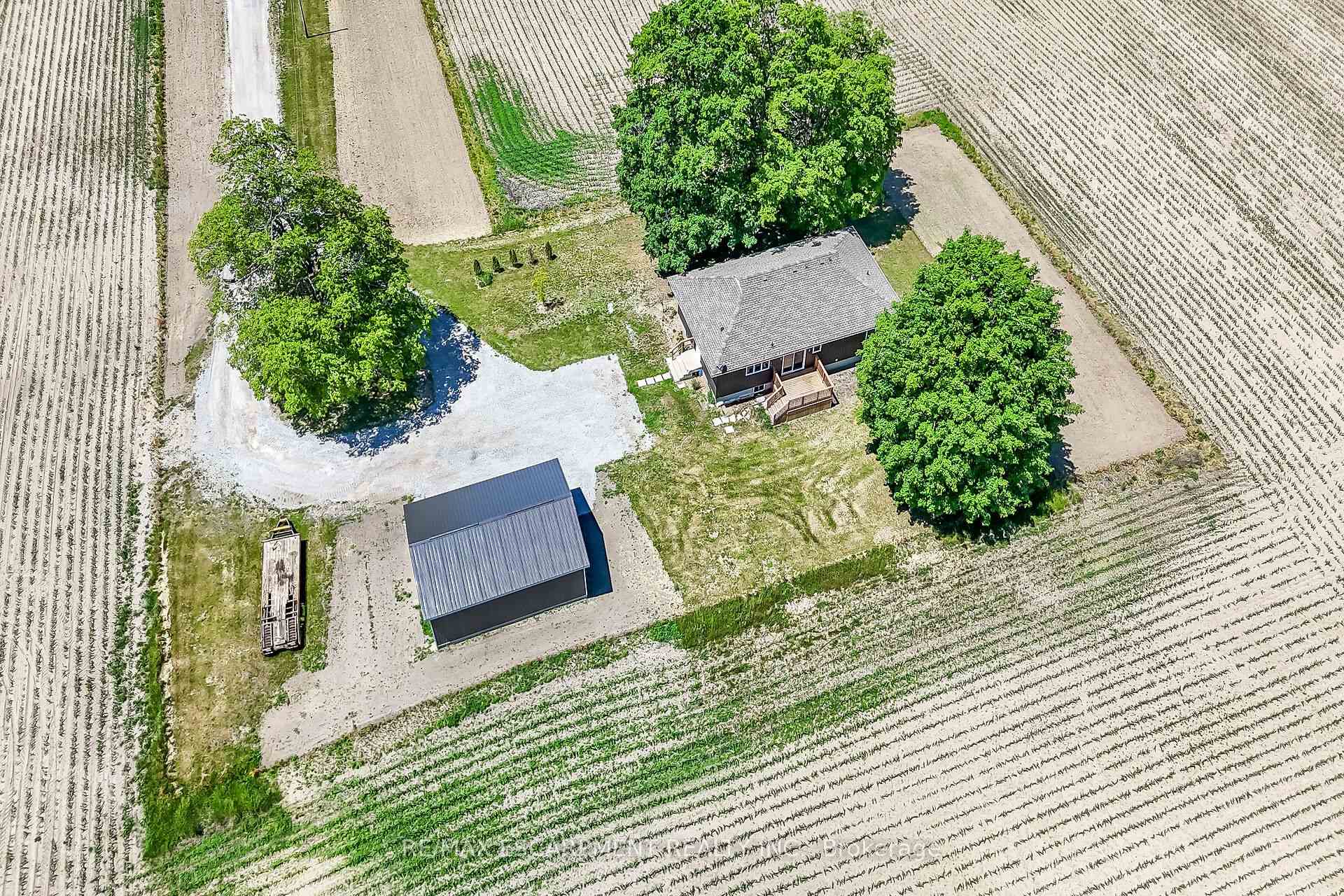 Photo 2 of 2336 Cockshutt Road, Norfolk, Waterford — HOMEH