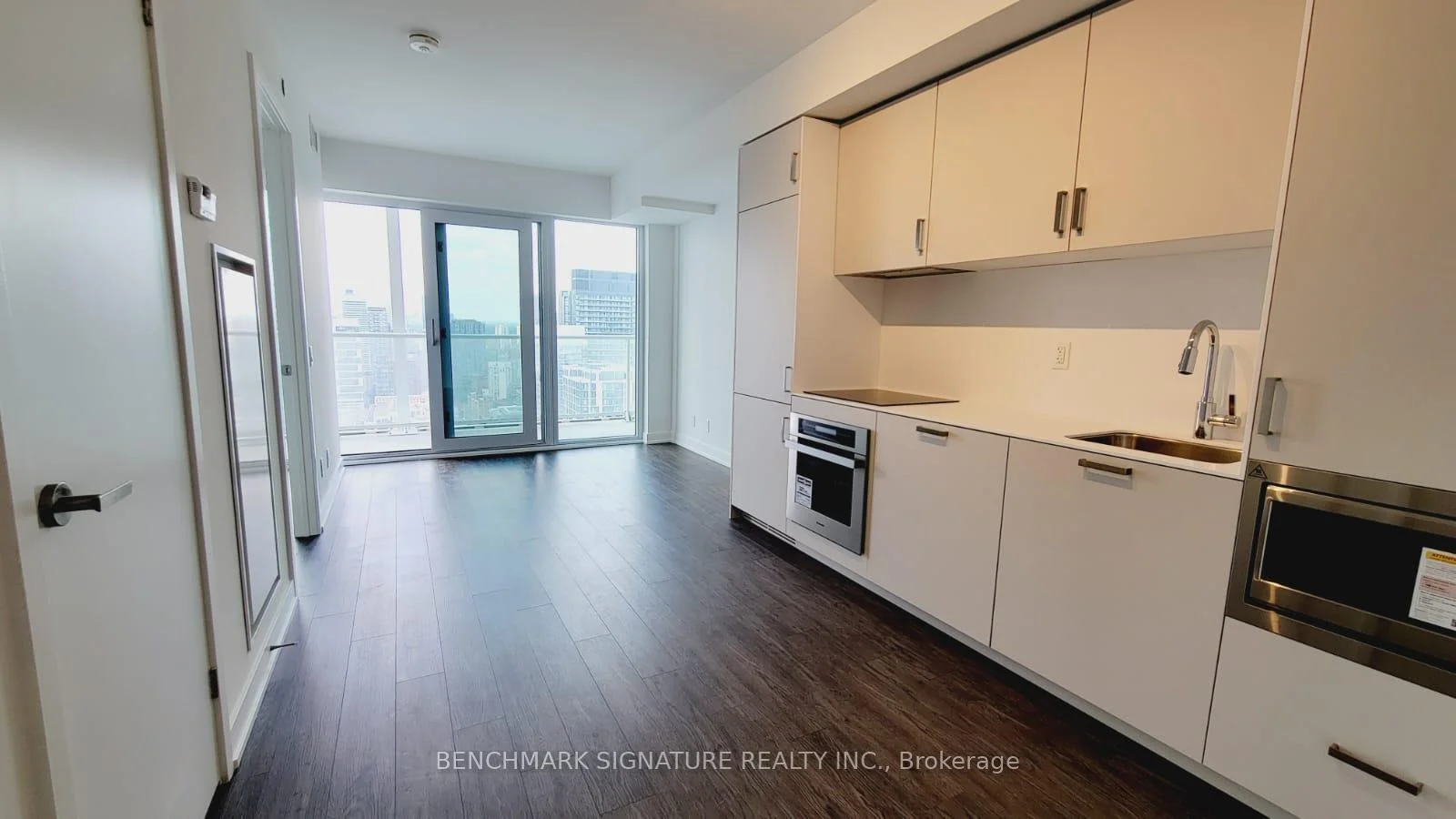 Photo 3 of Unit 5312, 88 Queen Street E, Toronto, Church-Yonge Corridor — HOMEH