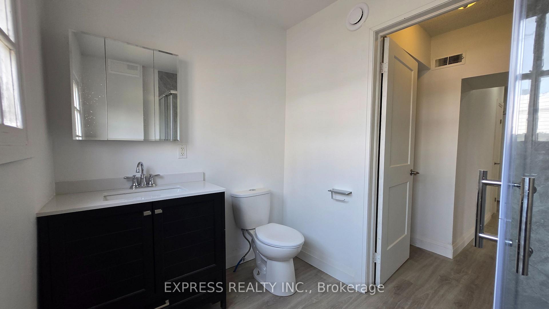 Photo 8 of Unit 301, 252 James Street S, Hamilton, Durand — HOMEH