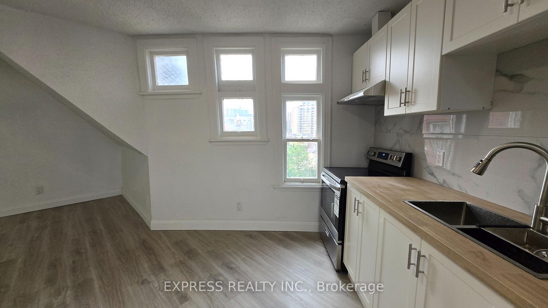 Photo 12 of Unit 301, 252 James Street S, Hamilton, Durand — HOMEH