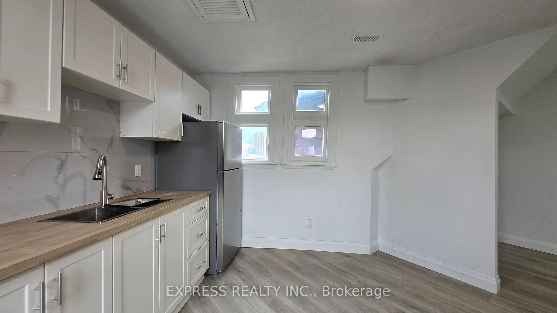 Photo 13 of Unit 301, 252 James Street S, Hamilton, Durand — HOMEH