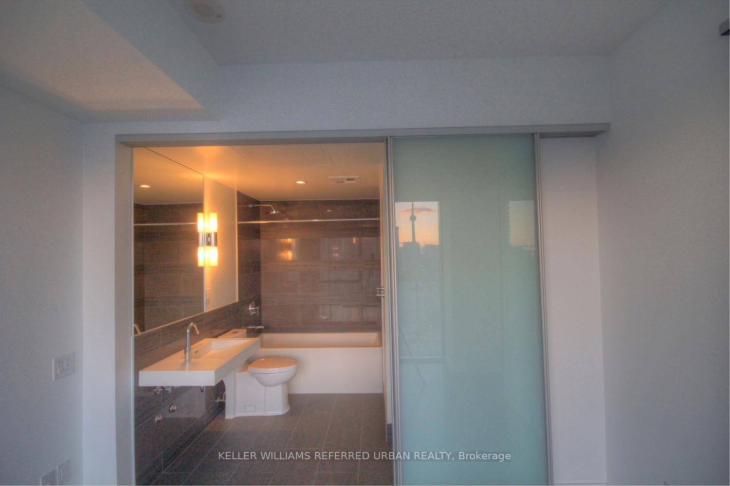 Photo 6 of Unit 2006, 70 Distillery Lane, Toronto, Waterfront Communities — HOMEH