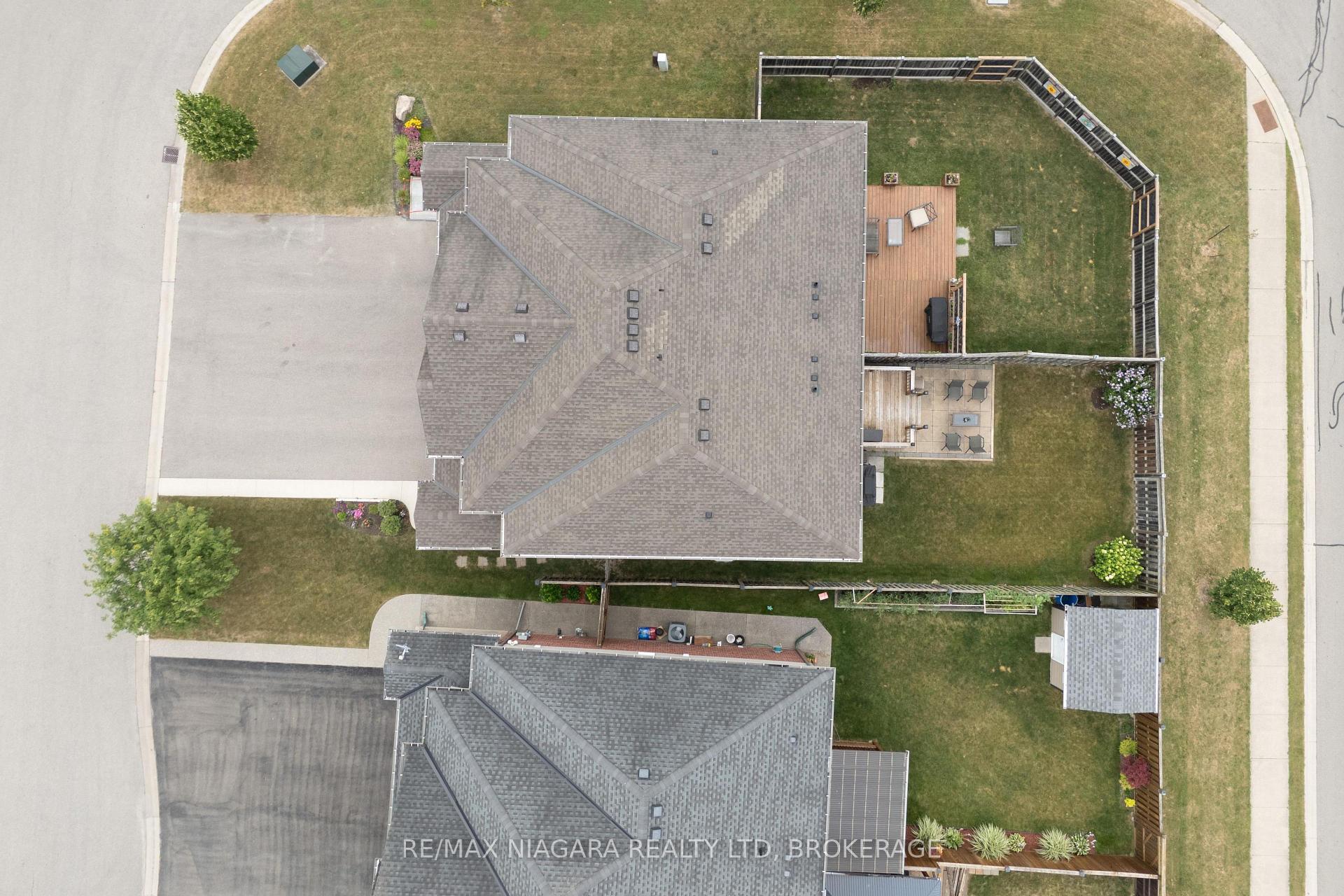 Photo 28 of 8844 Silverstar Court, Niagara Falls, Forestview — HOMEH