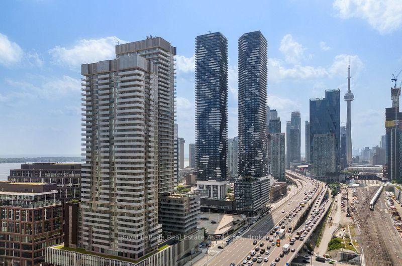 Photo 9 of Unit 3206, 20 Richardson Street, Toronto, Waterfront Communities — HOMEH