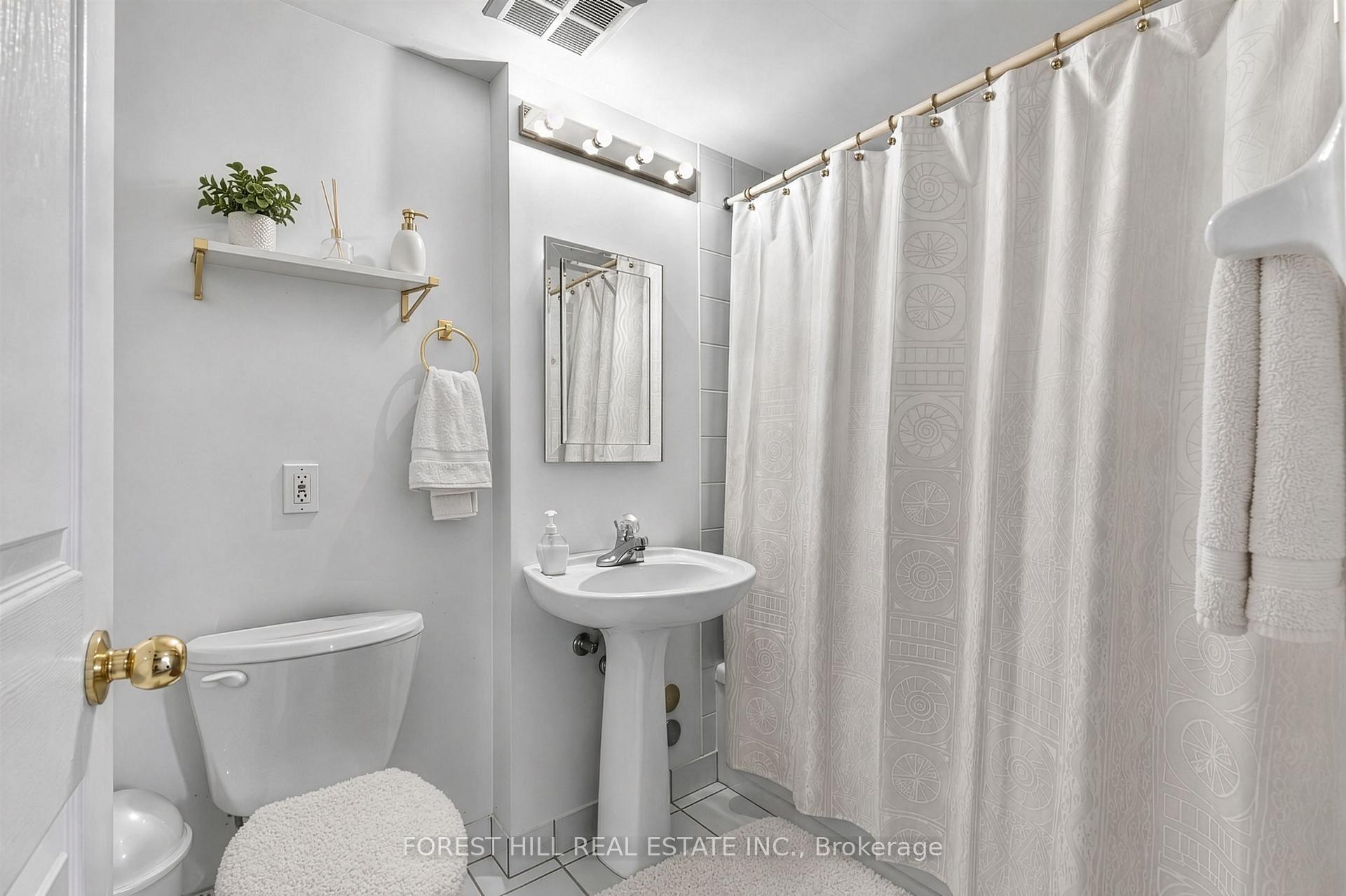 Photo 21 of Unit 1005, 2 Covington Road, Toronto, Englemount-Lawrence — HOMEH