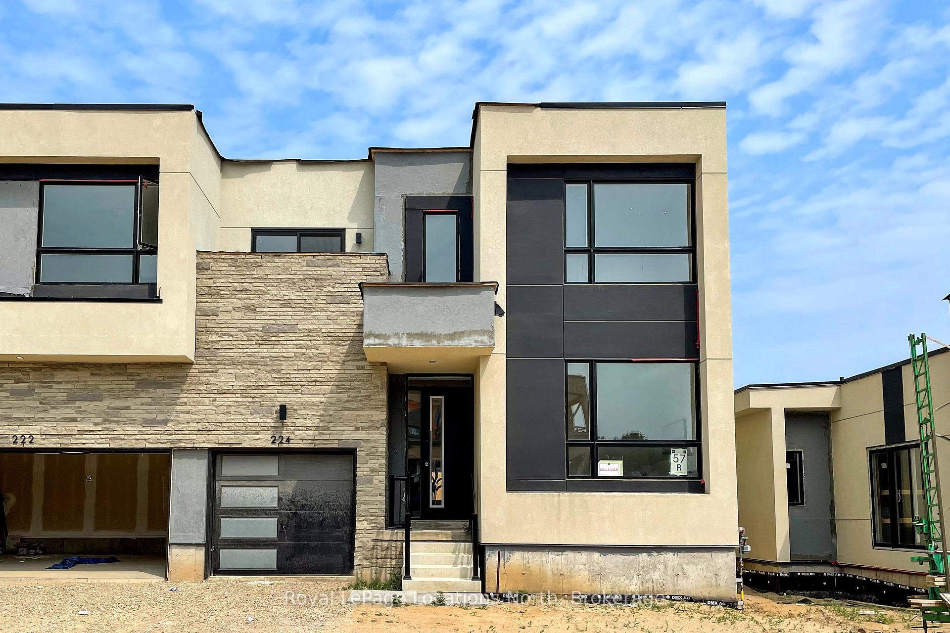 Photo 3 of 224 Stoneleigh Drive, Blue Mountains — HOMEH