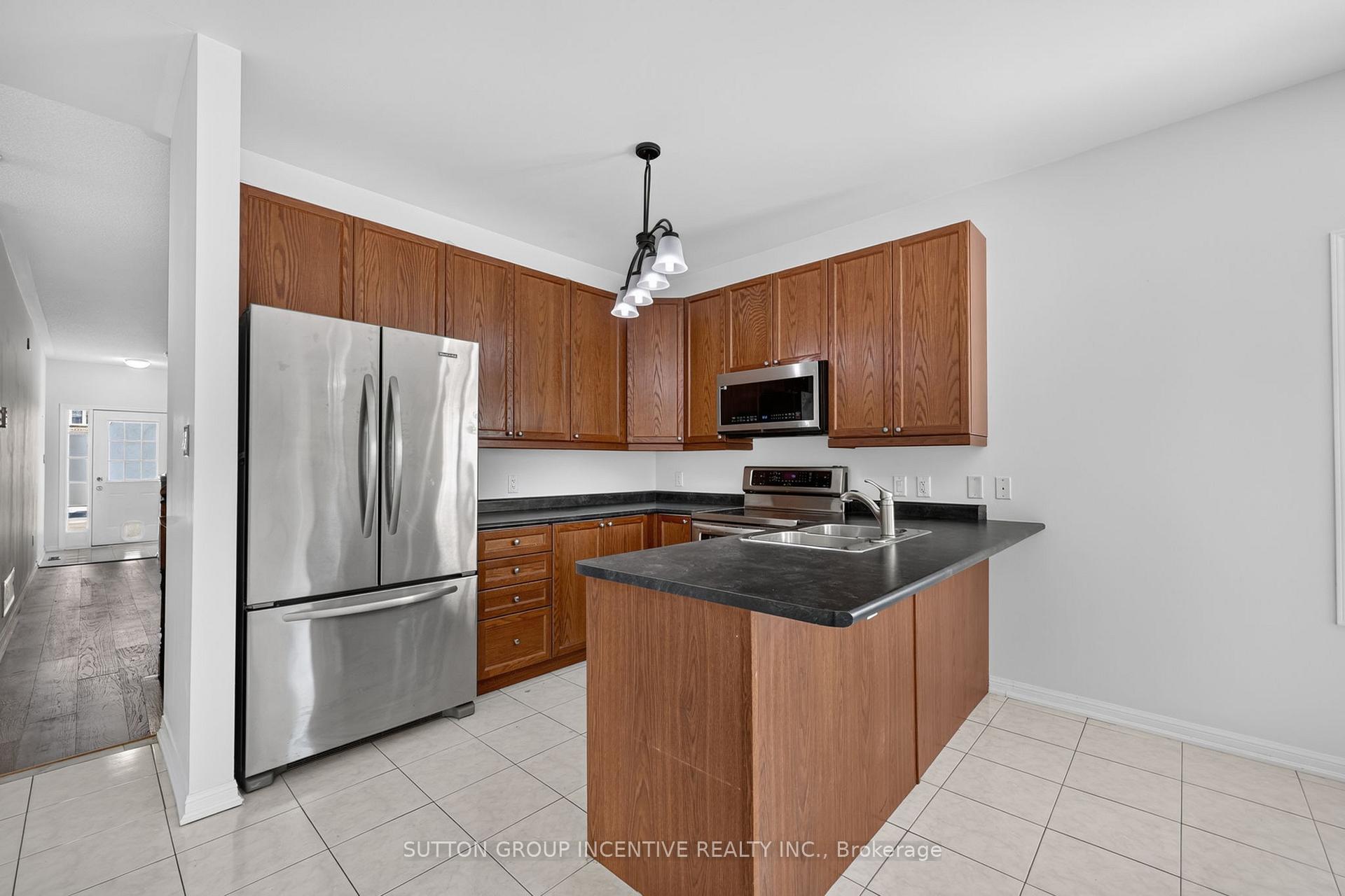 Photo 22 of 116 Sun King Crescent, Barrie, Innis-Shore — HOMEH