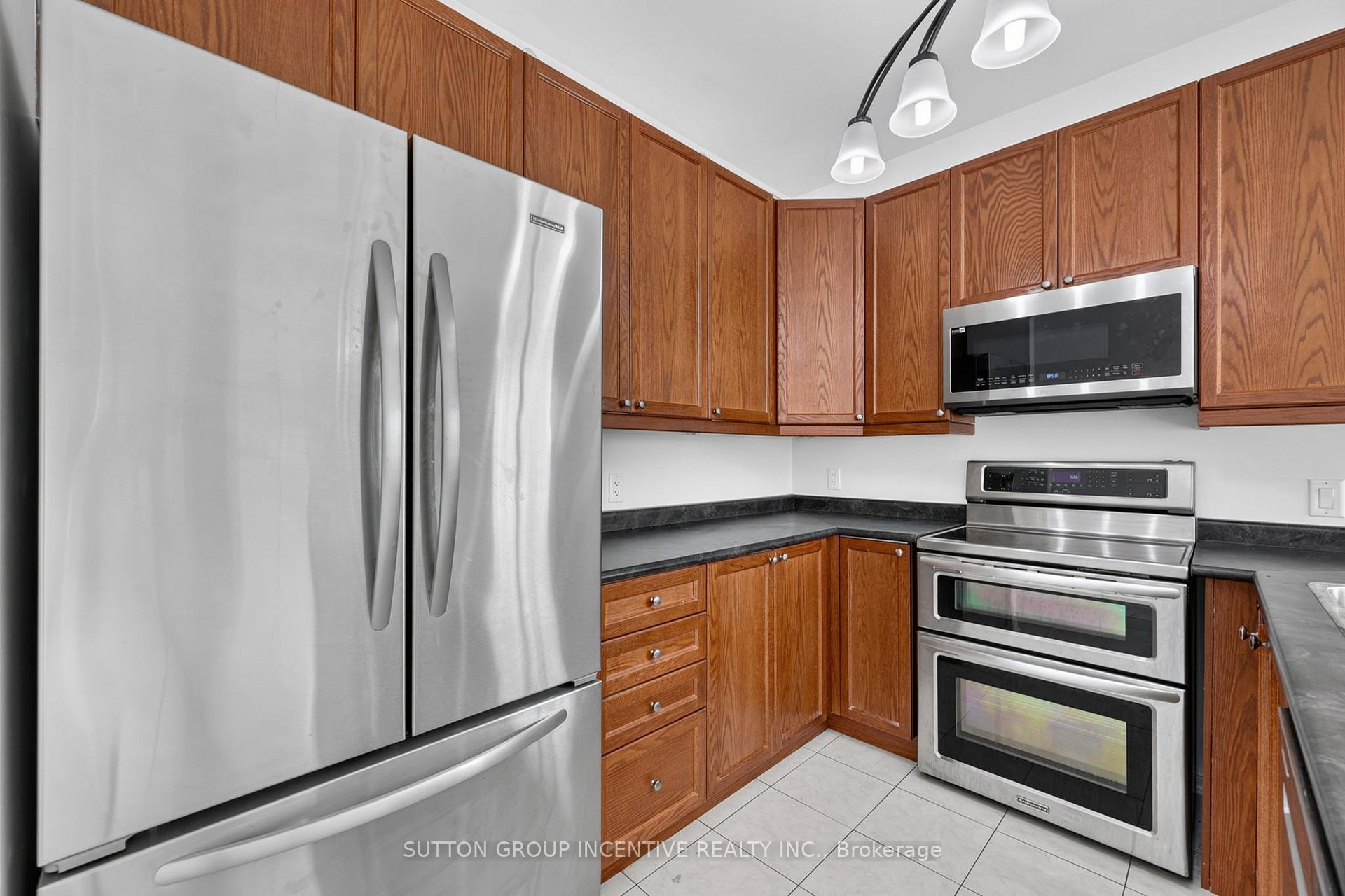 Photo 23 of 116 Sun King Crescent, Barrie, Innis-Shore — HOMEH