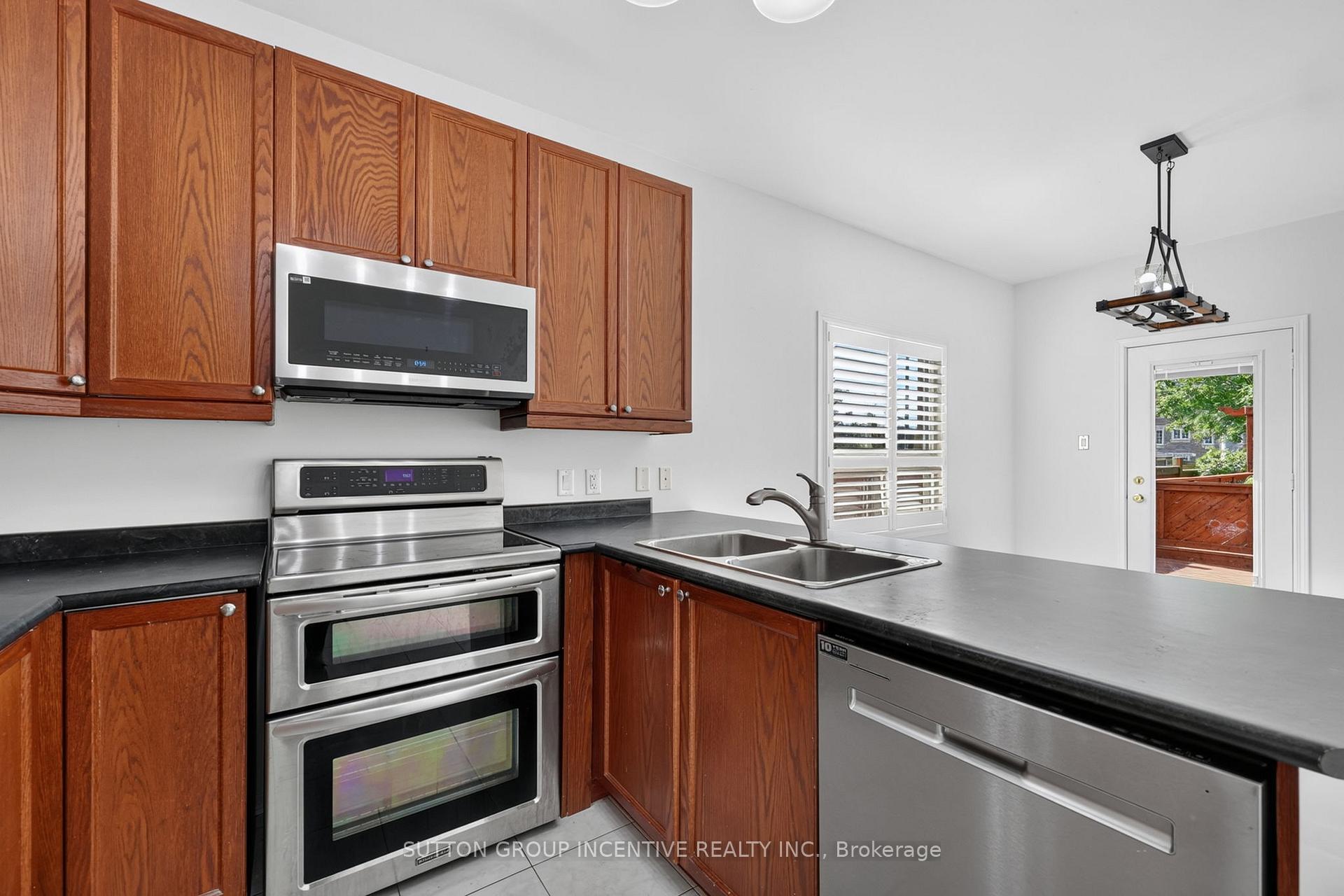 Photo 25 of 116 Sun King Crescent, Barrie, Innis-Shore — HOMEH